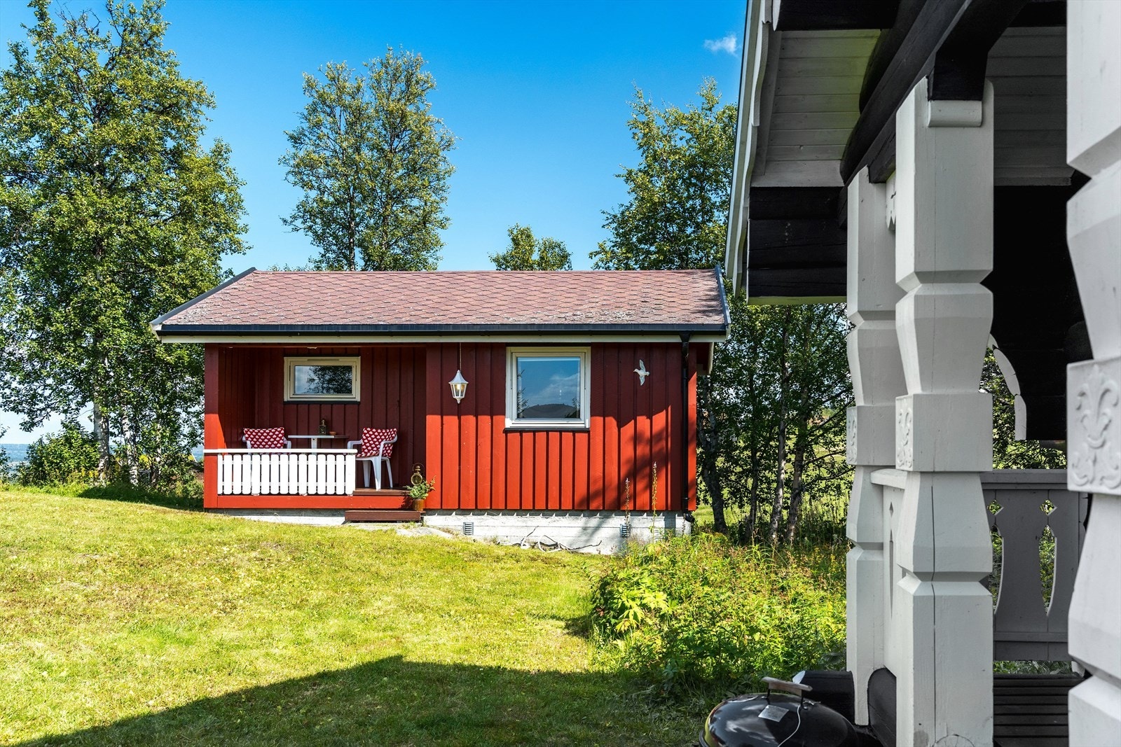 Rett over det koselige tunet finnes både et anneks og et stabbur. Galleribilde