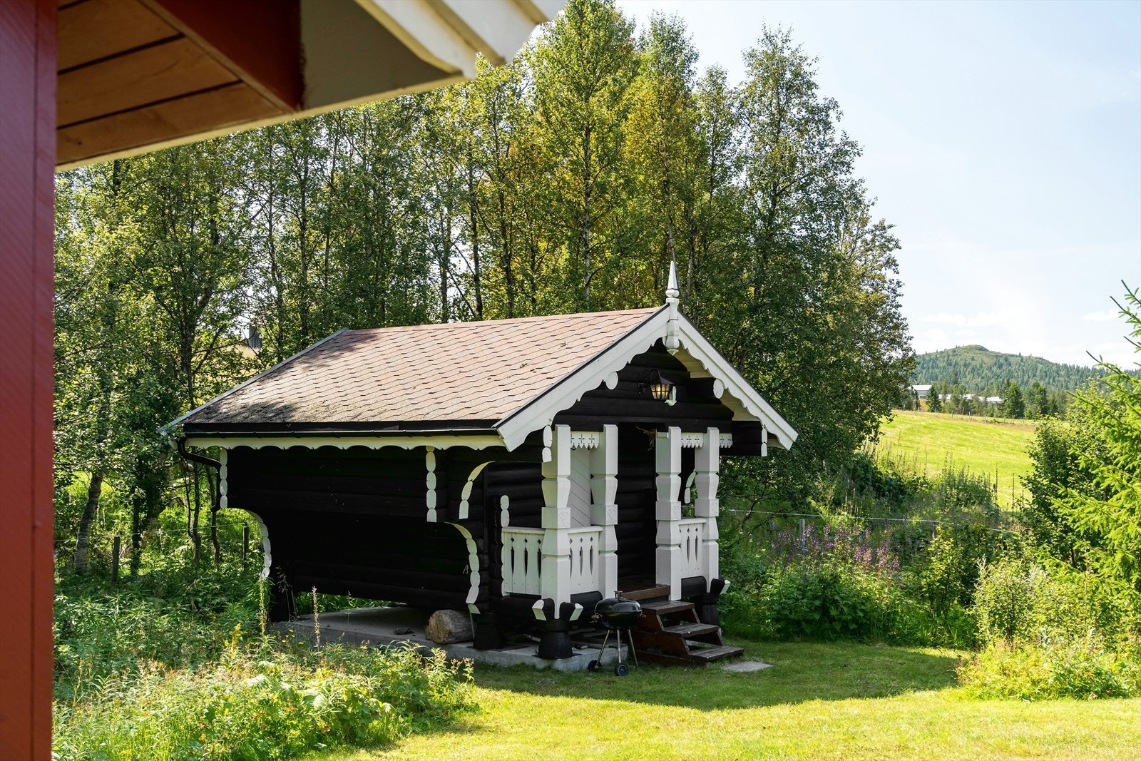 Stabburet brukes i dag til lagring av hageredskaper ol. Galleribilde