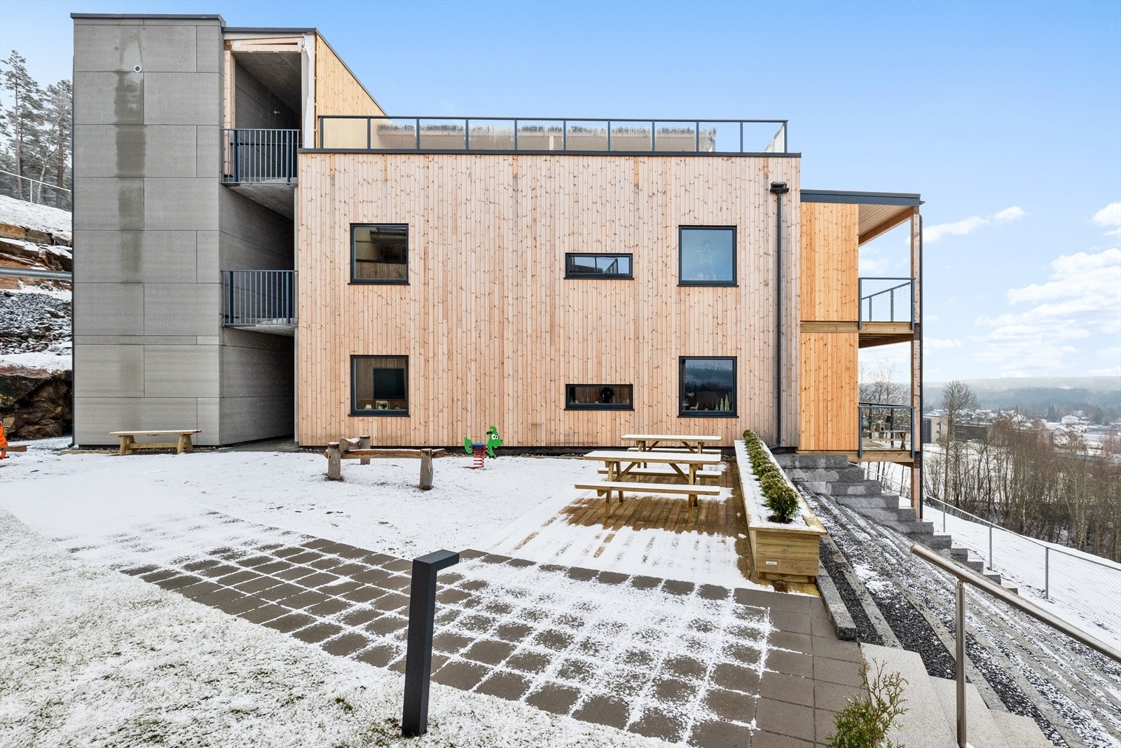 Pent opparbeidet uteområde.jpg Galleribilde