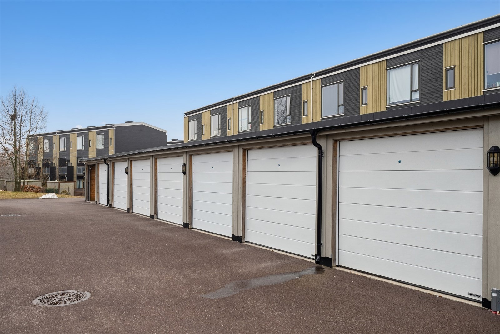 Det medfølger også fast garasjeplass i garasjerekke Galleribilde