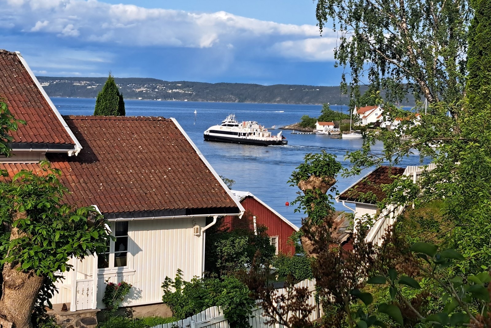 Hurtigbåten fra Vollen. Galleribilde