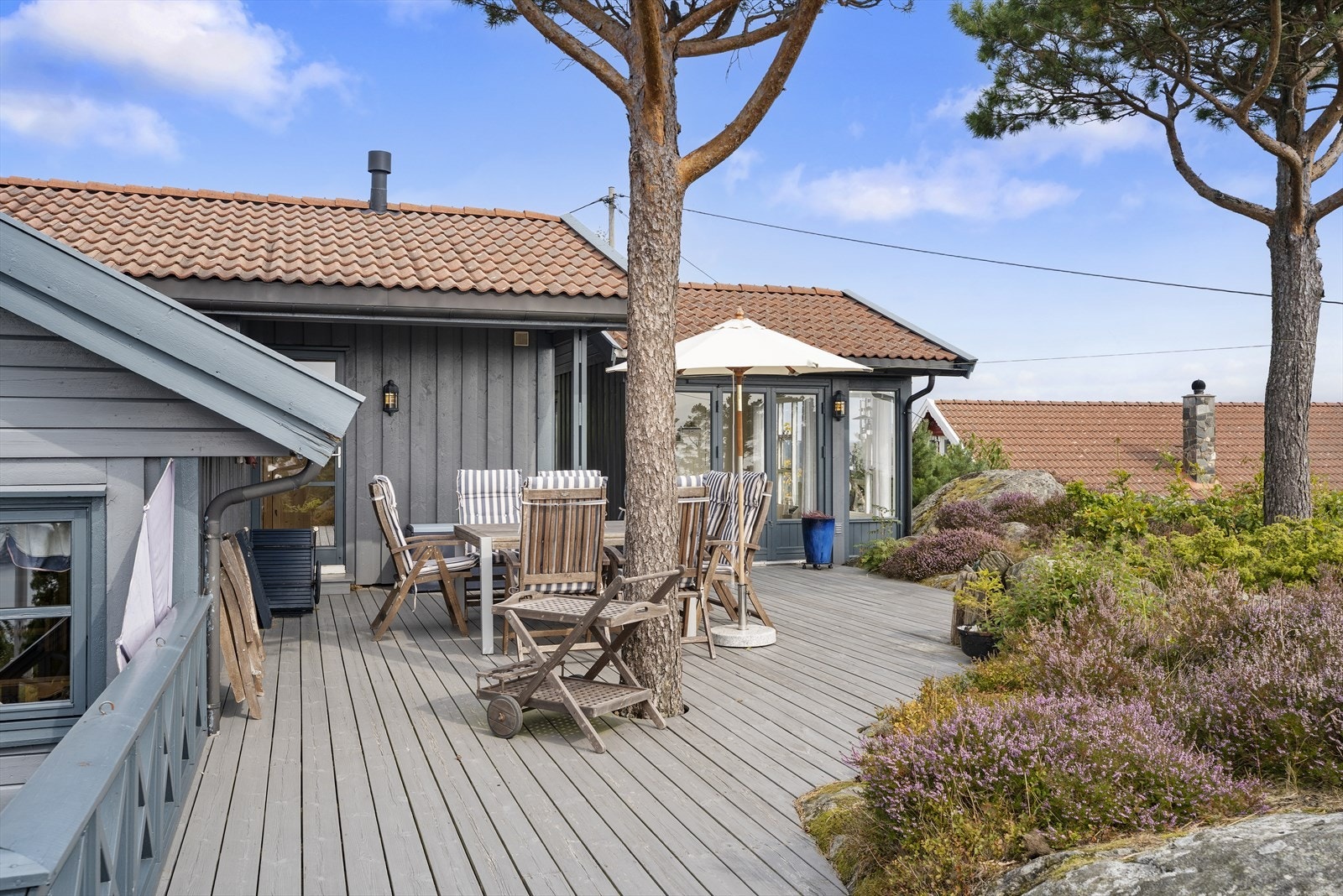 Et herlig sted hvor middagen kan nytes ute. Galleribilde