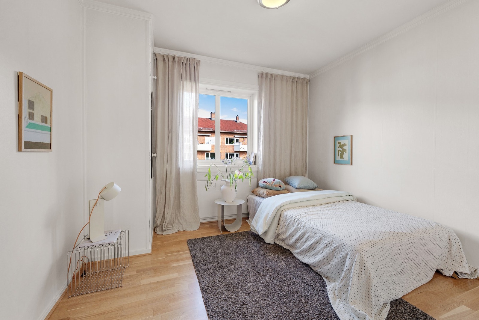 Soverom nr. 2 er også av god størrelse med plass til dobbeltseng om ønskelig. Galleribilde