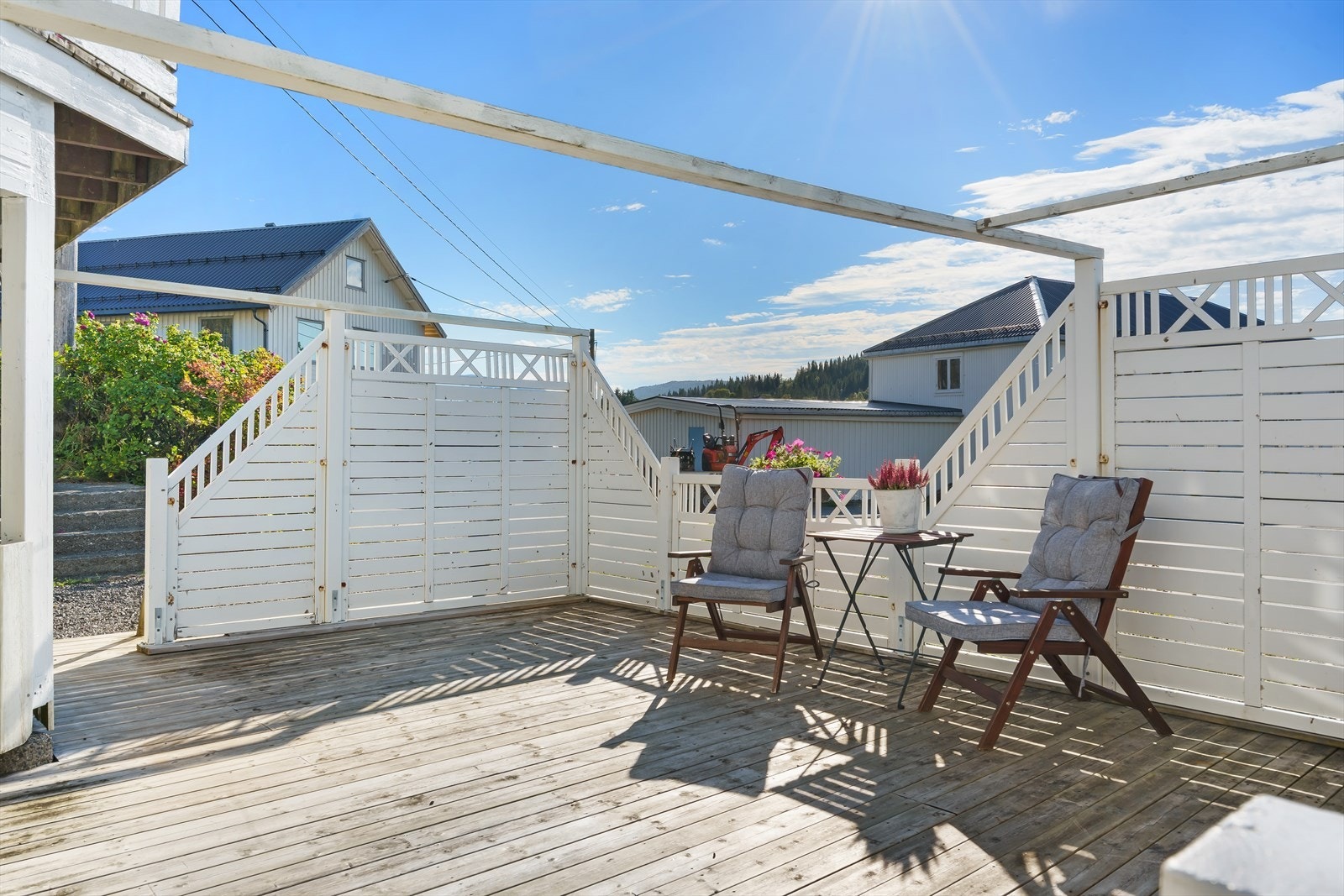 Terrassen er på ca. 33 m². Galleribilde