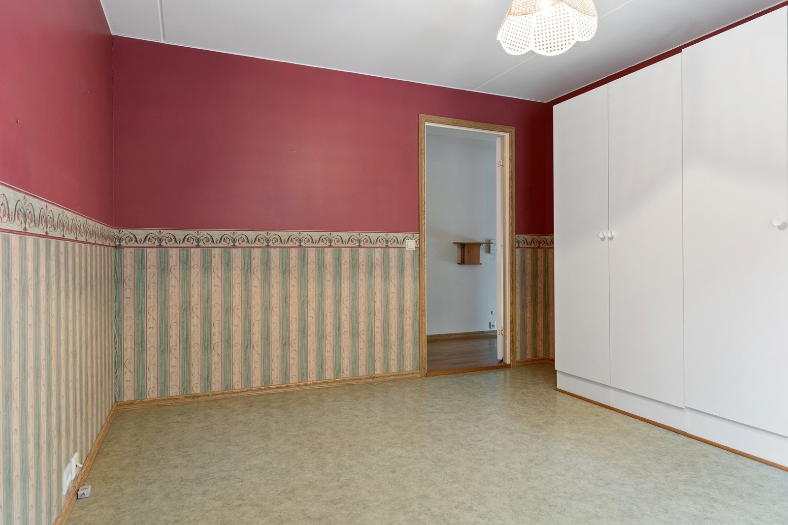 Her er det også en garderobeløsning av god størrelse Galleribilde