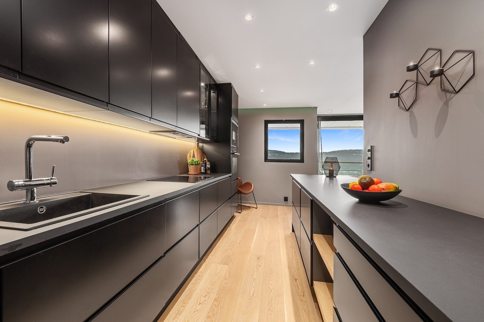 Her får kokken i familien svært gode arbeidsforhold. Galleribilde