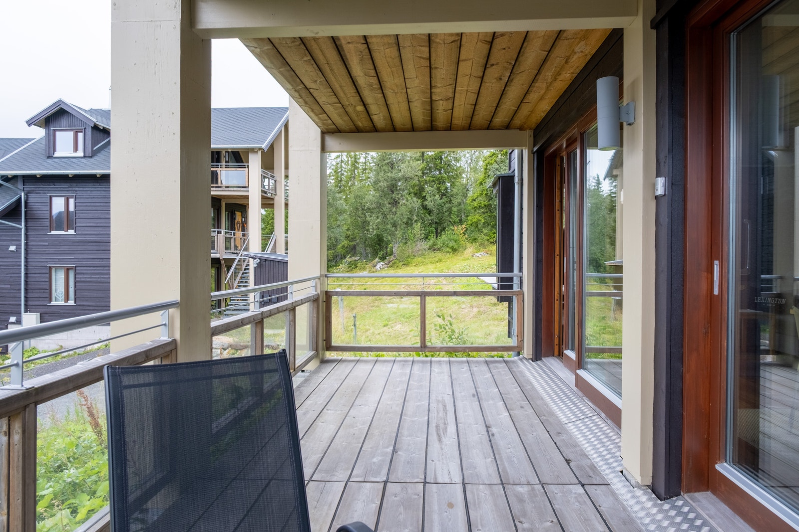 Rejäl altan i söderläge Galleribilde