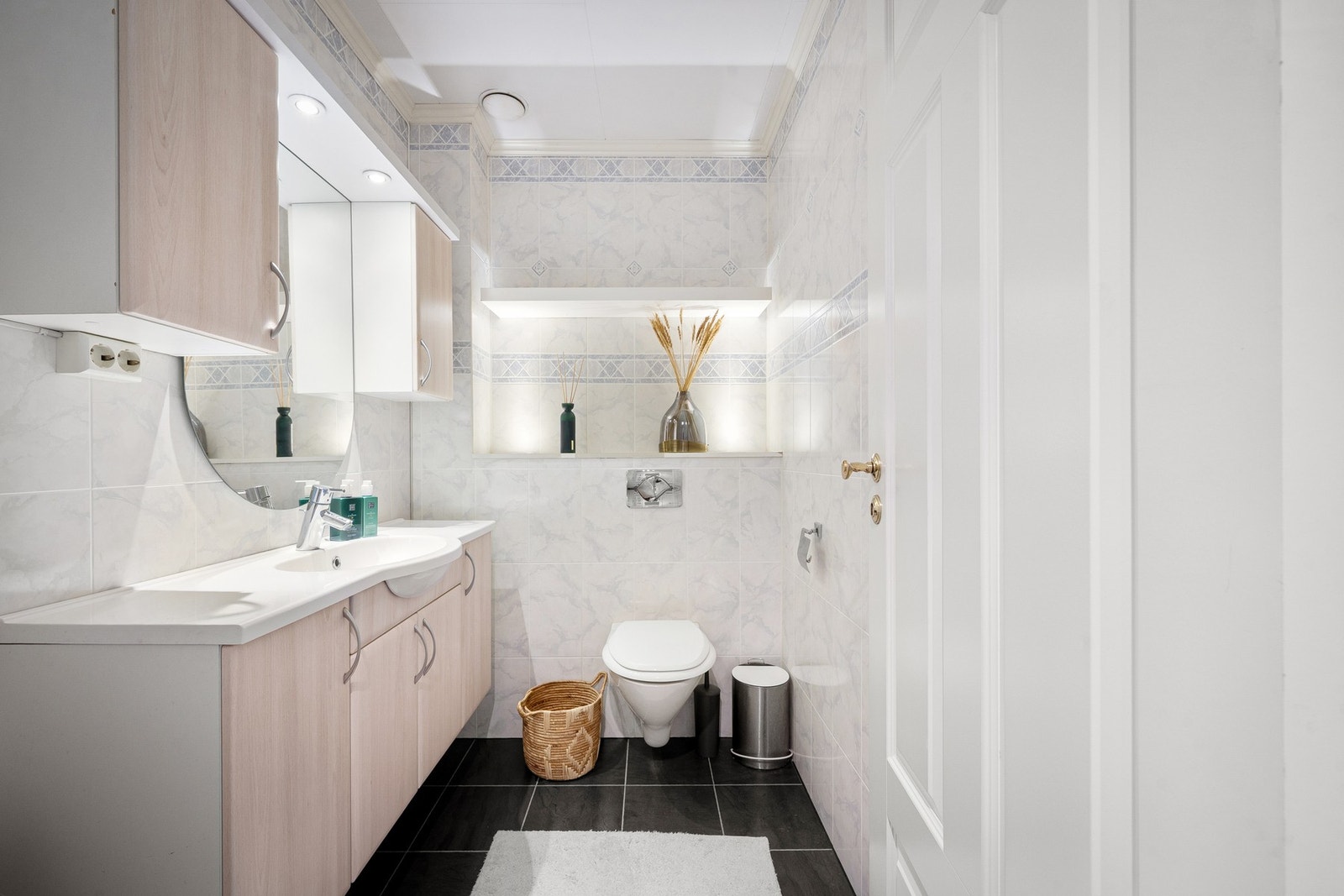 Toalettrom Galleribilde