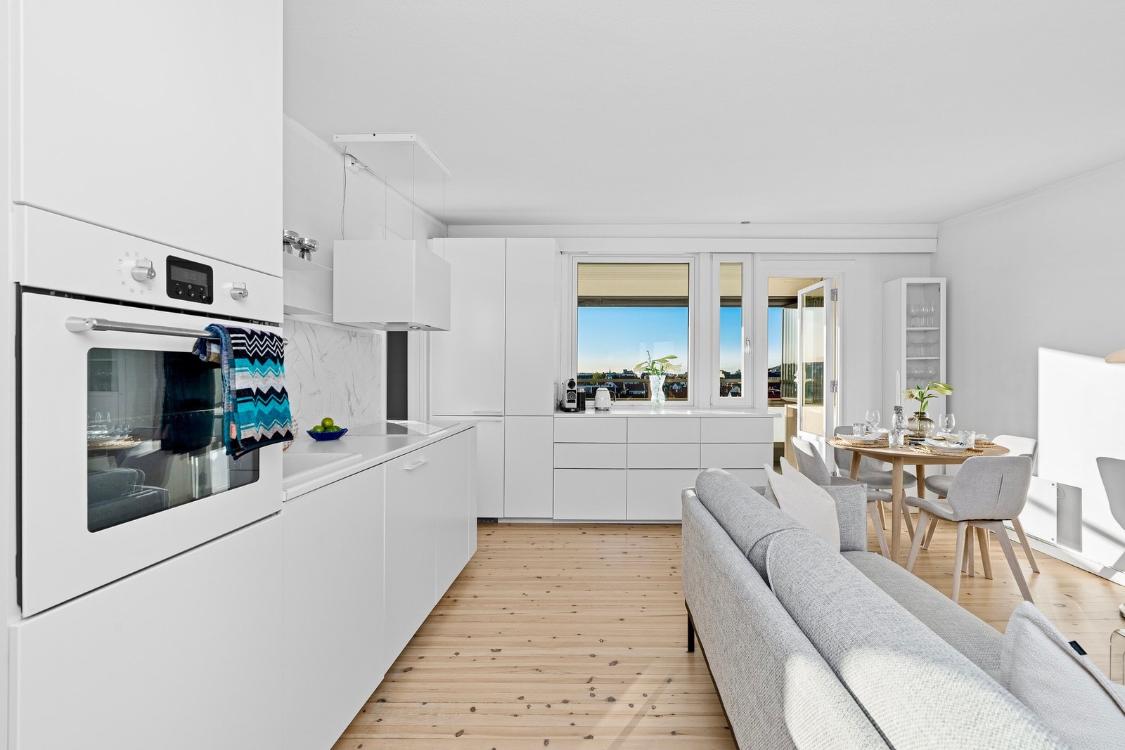 - God plass til å kokkelere på kjøkkenet - Galleribilde