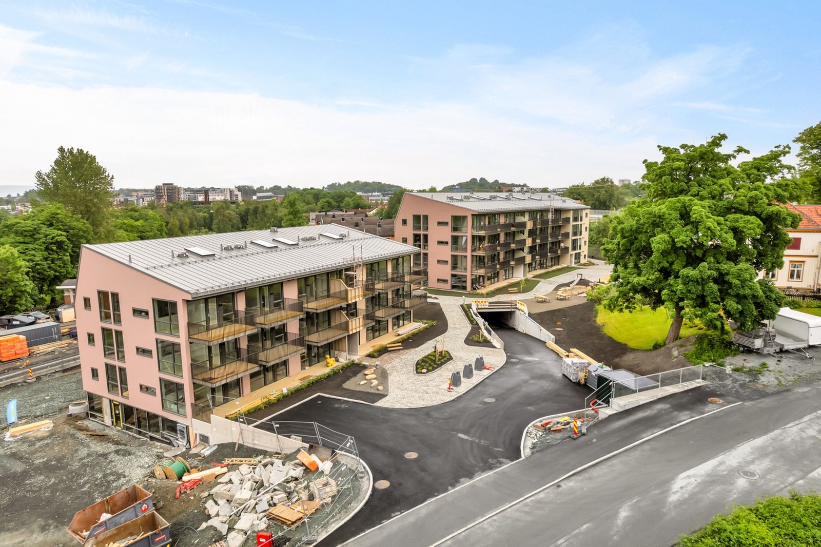 Via Rosendal har en flott beliggenhet der du har kort vei til de fleste servicefunksjoner Galleribilde