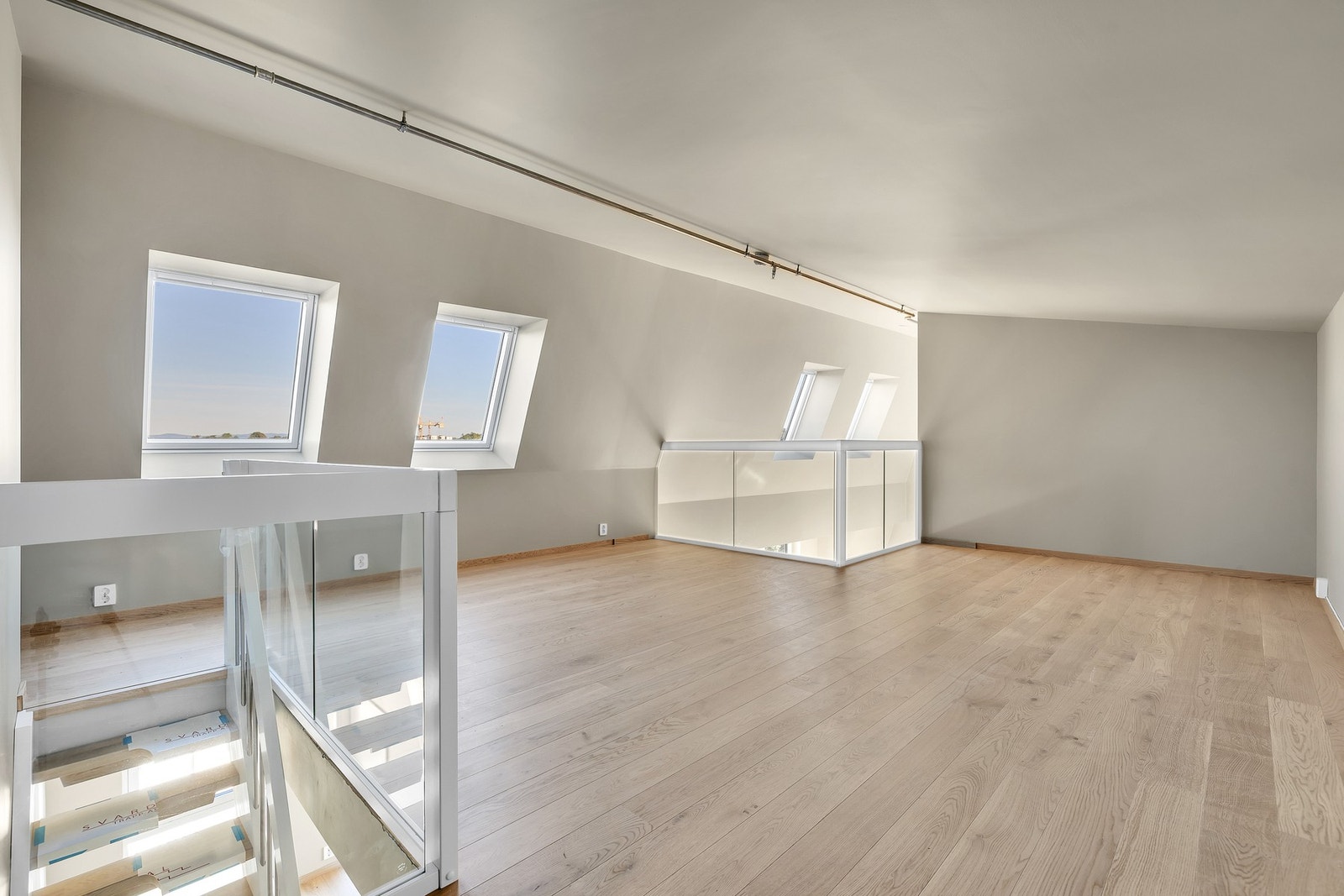 Moderne preg med tidsriktige material- og fargevalg Galleribilde