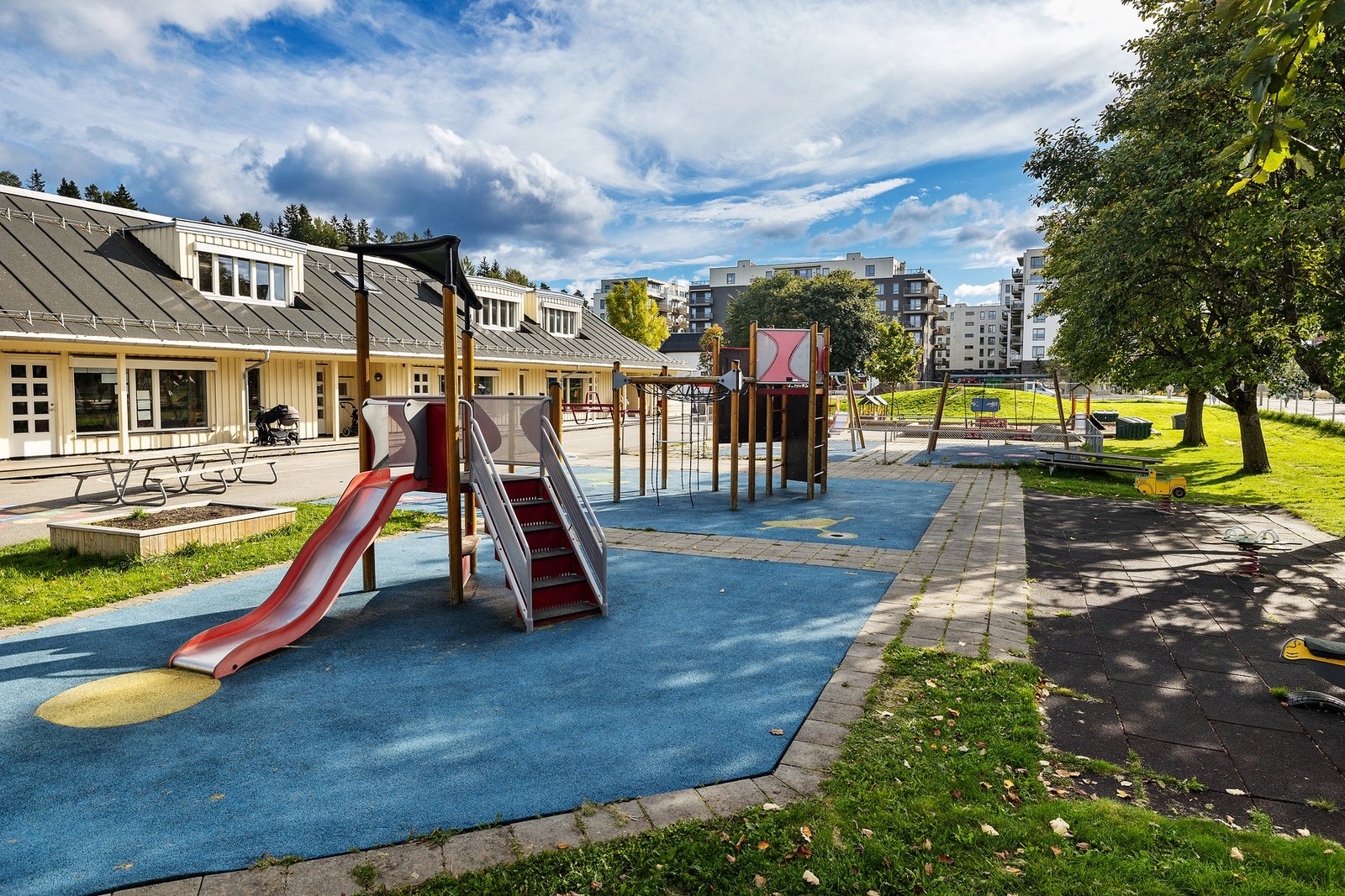 Flere skoler og barnehager i nærområdet. Galleribilde