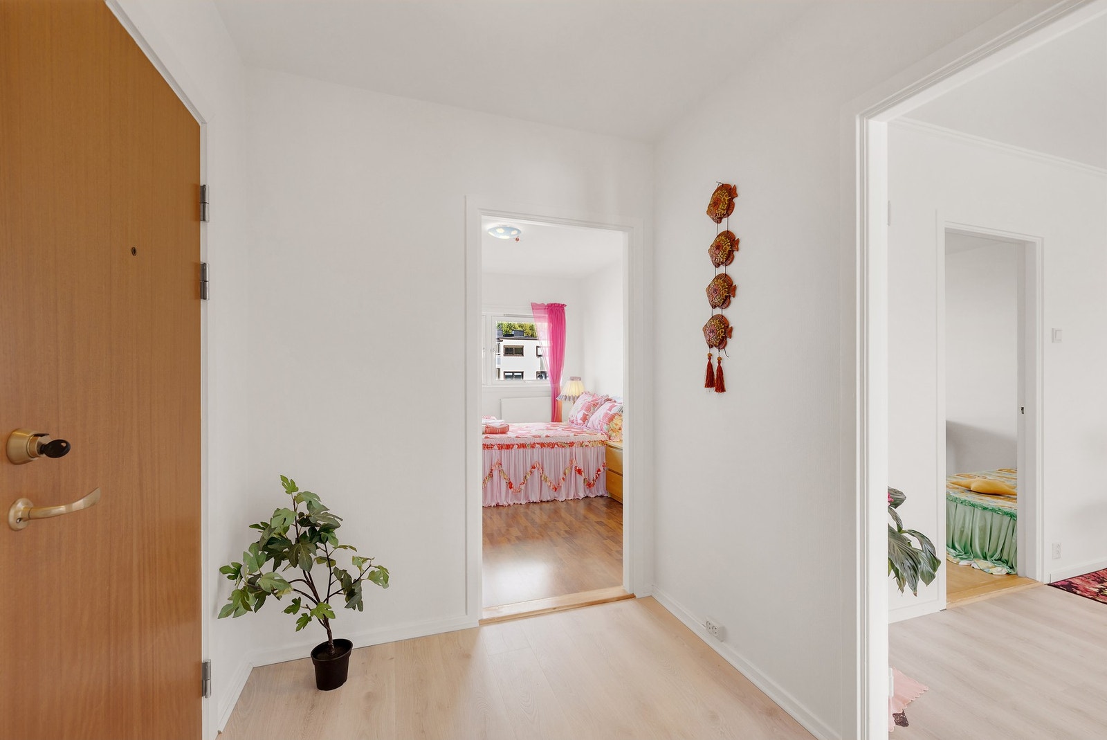 Adkomst til soverom 2 fra entrè. Galleribilde