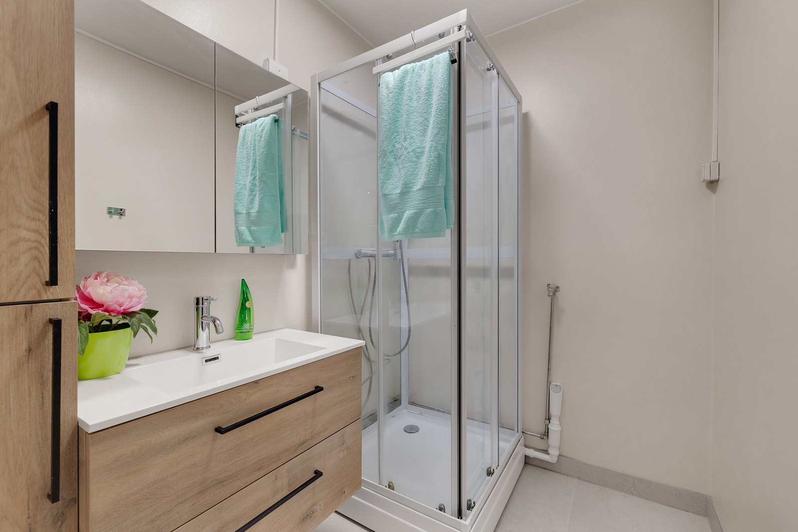 Badet ble pusset opp i 2024 med ny innredning og overflater. Galleribilde