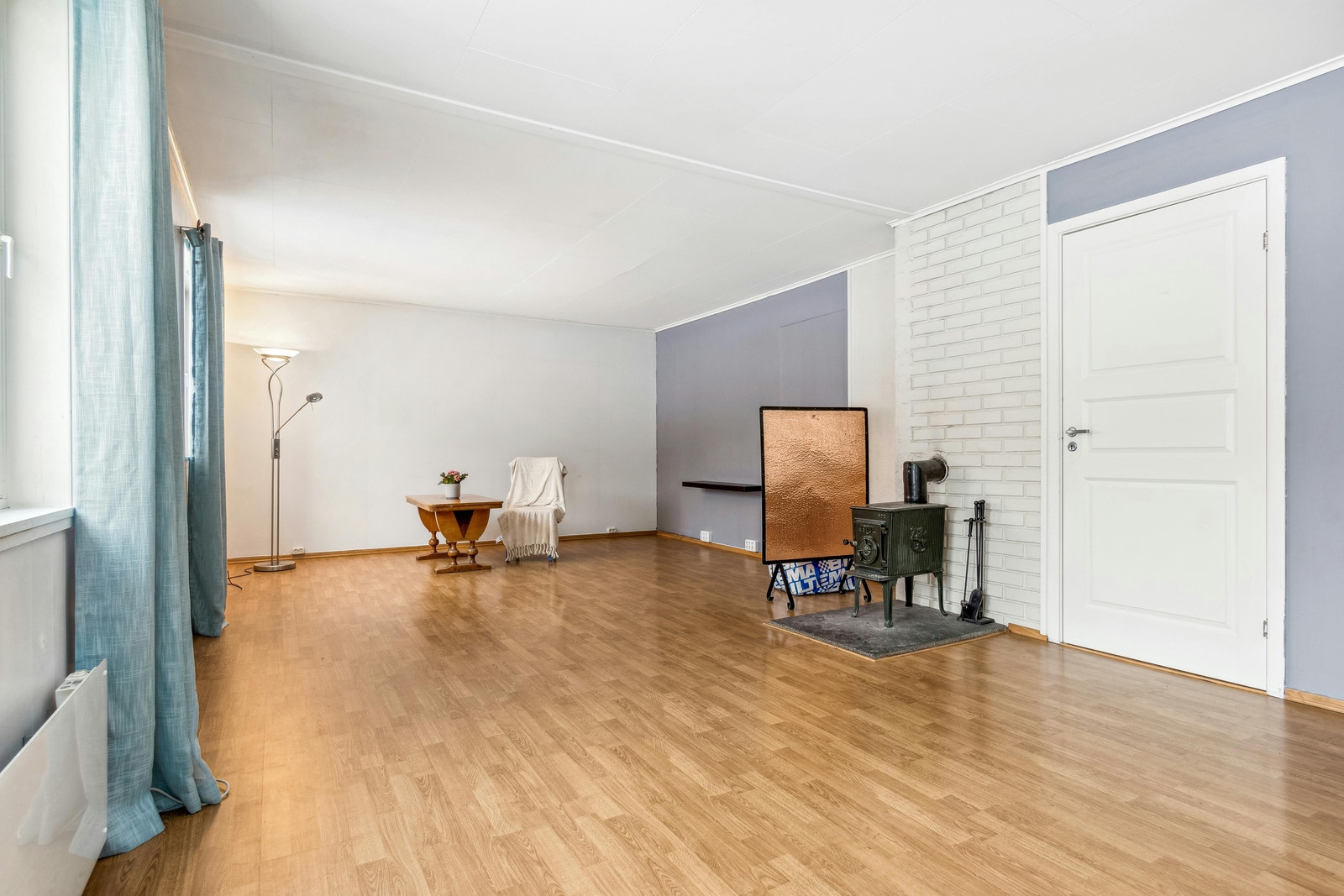 Én parkeringsplass på gårdsplassen medfølger i leien. Galleribilde