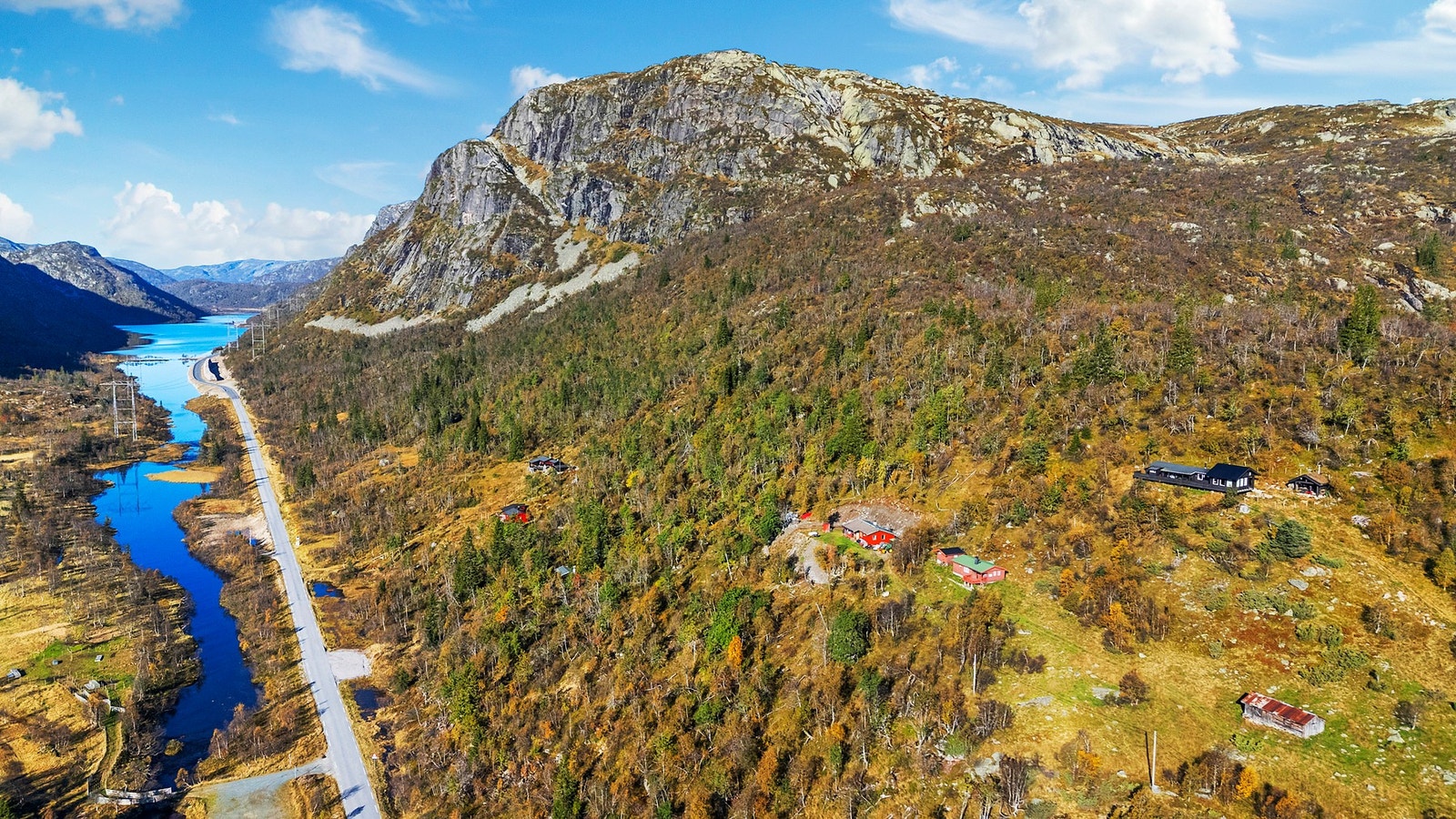 Her er det både bademulighet og fiskemuligheter. Galleribilde