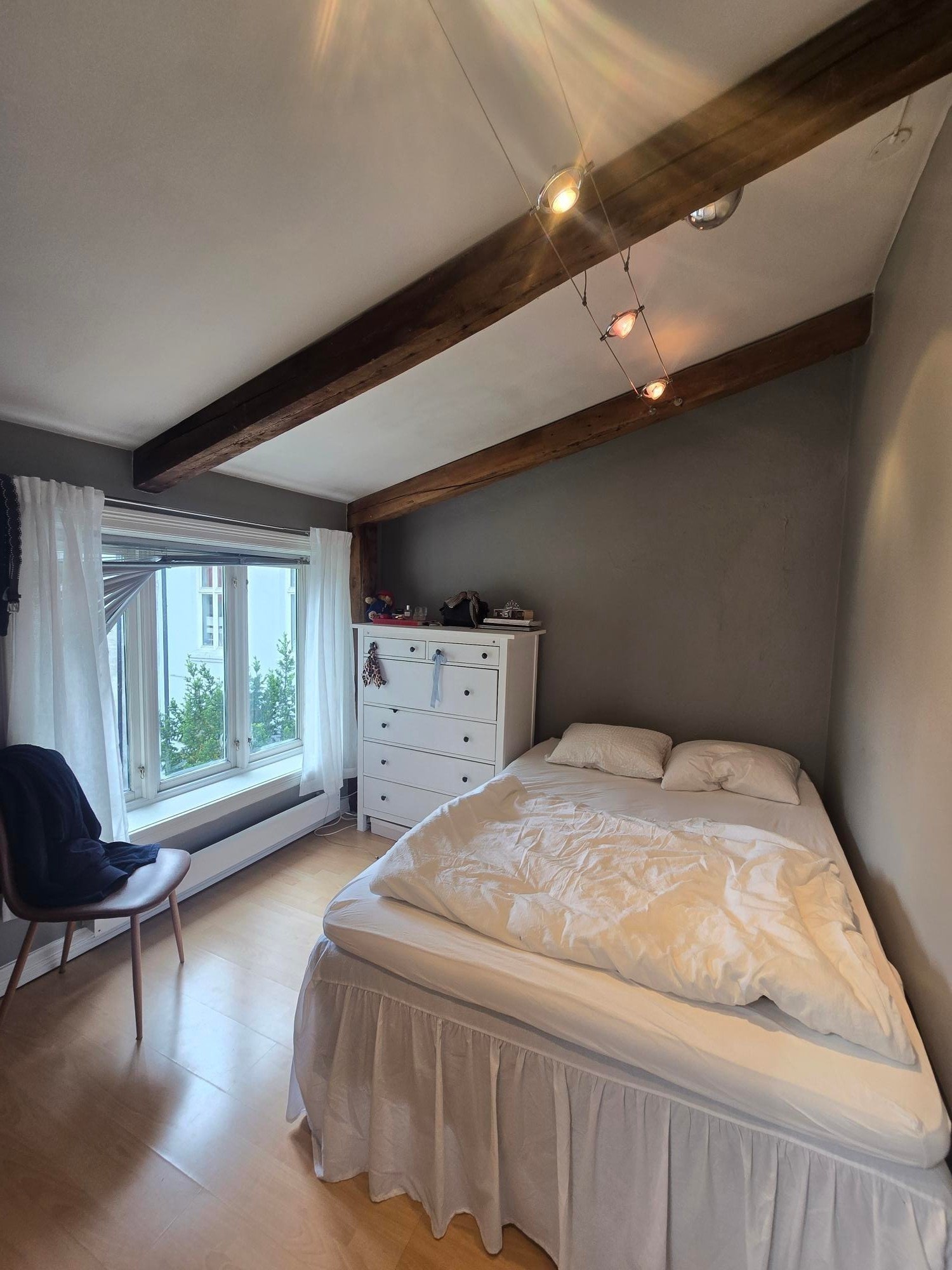 Sov 1 møblert Galleribilde