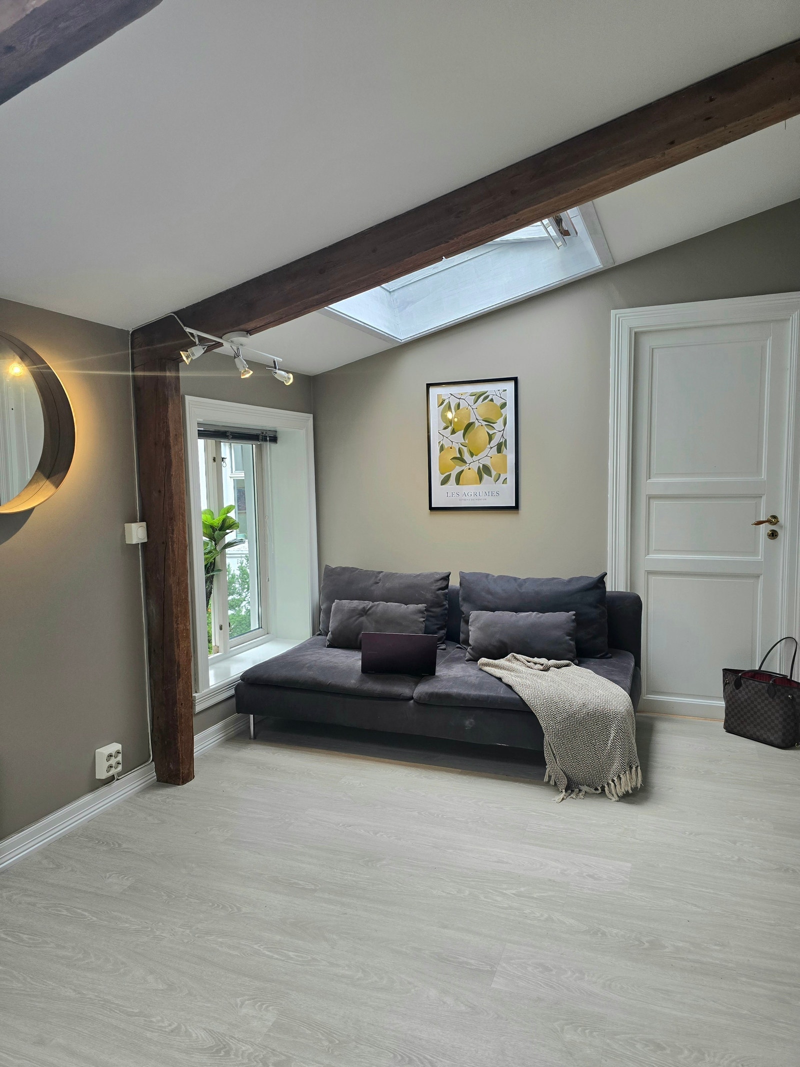 Fantastisk beliggenhet med mange muligheter Galleribilde