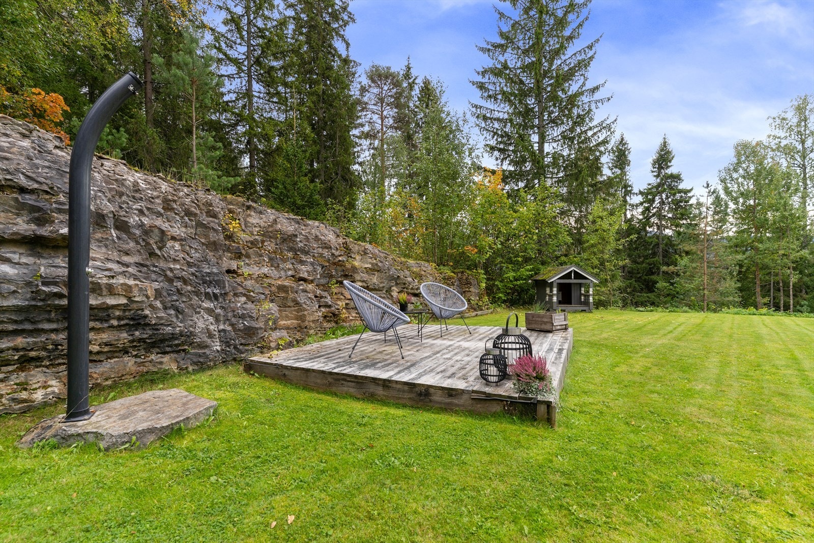 På varme sommerdager er utedusjen fantastisk. Galleribilde