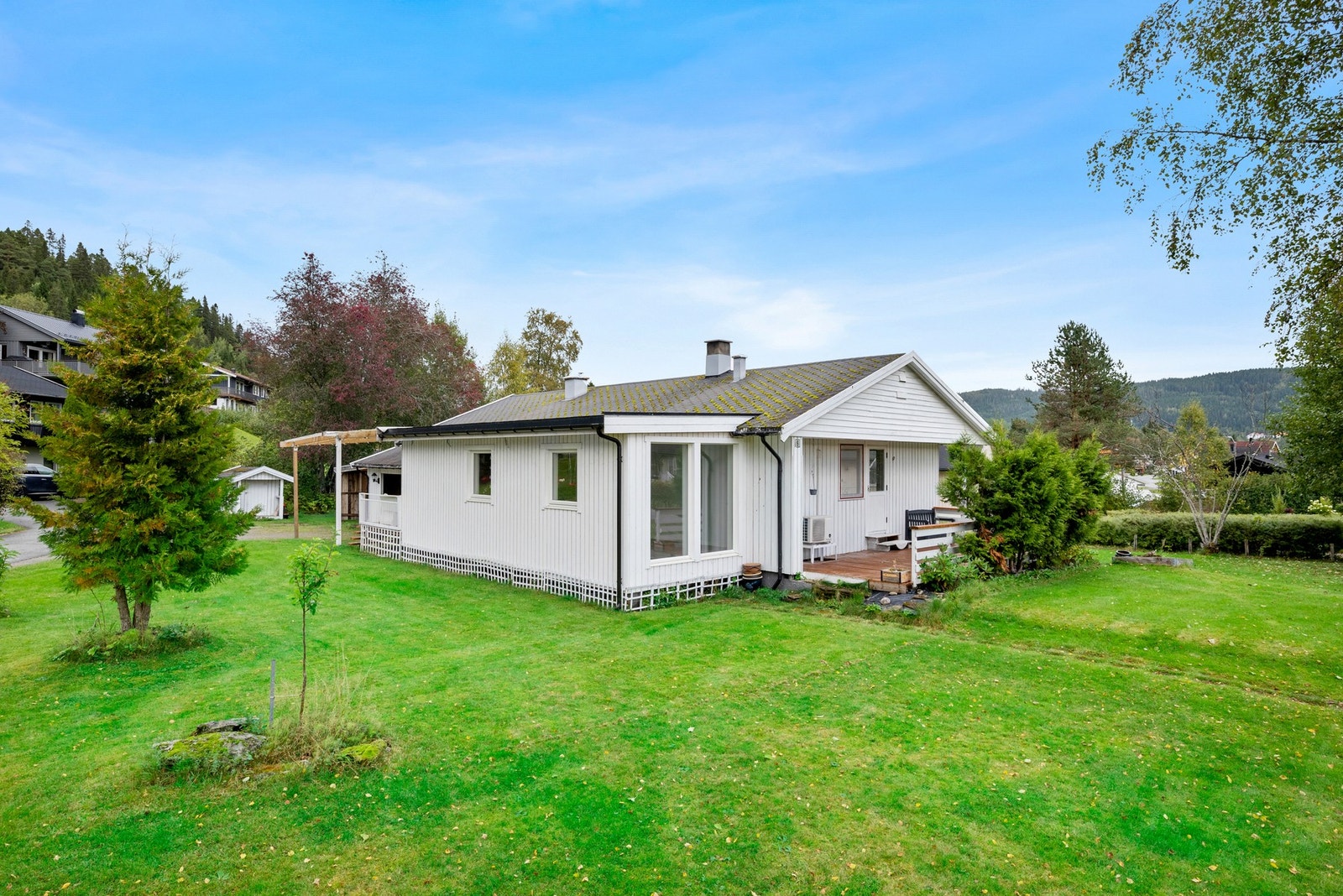 Boligen har alt på ett plan samt stort potensiale i kjeller. Galleribilde