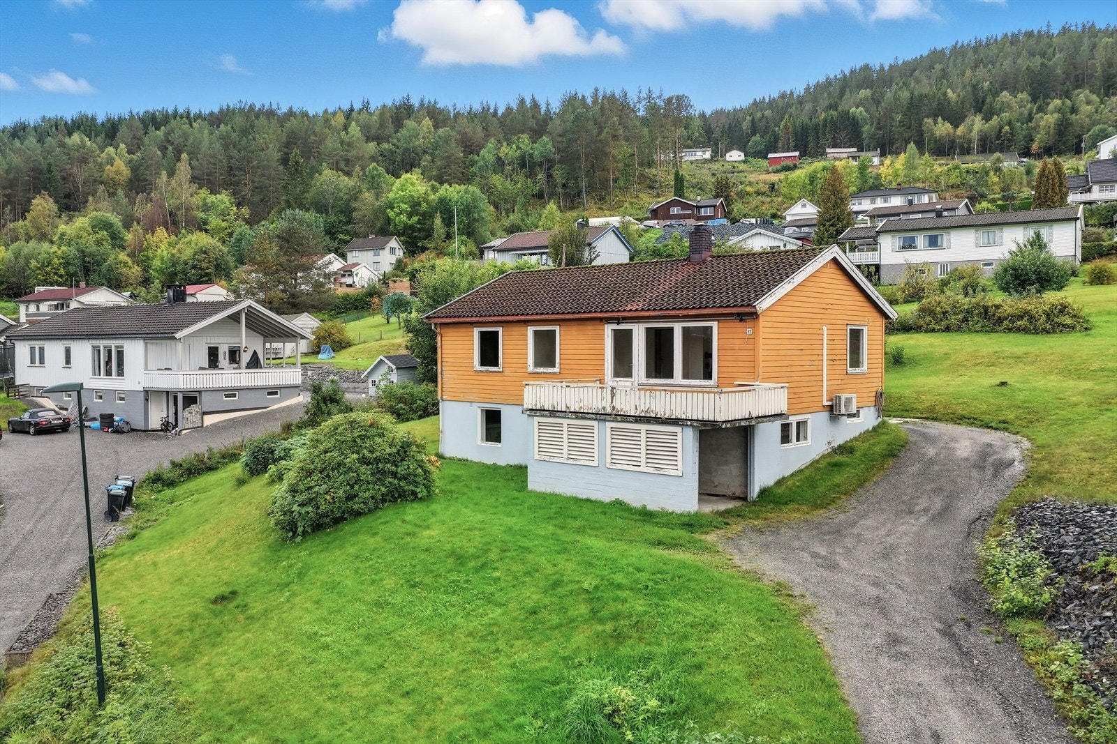 EiendomsMegler 1 v/ Guro Borsodi Bakka presenterer Ola Lensmanns veg 32! Galleribilde