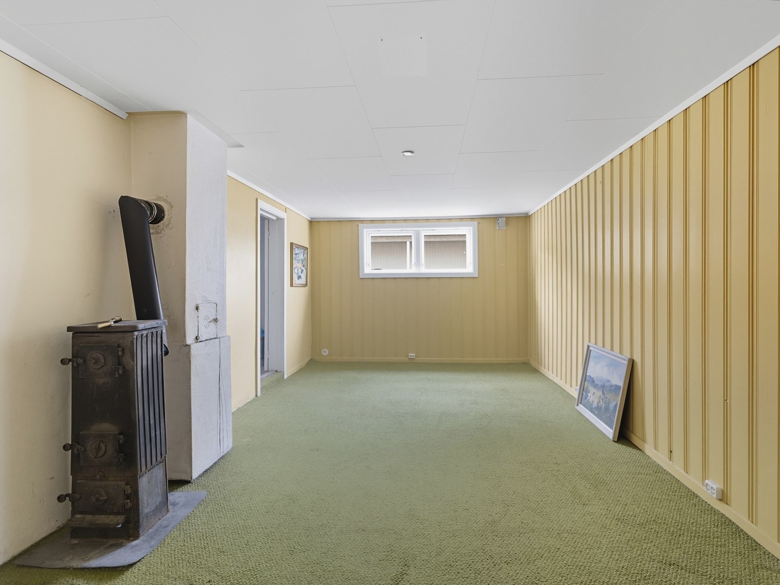 Fra kjellerstue er det videre tilkomst til trapperom med tilgang til 1. etasje. Galleribilde