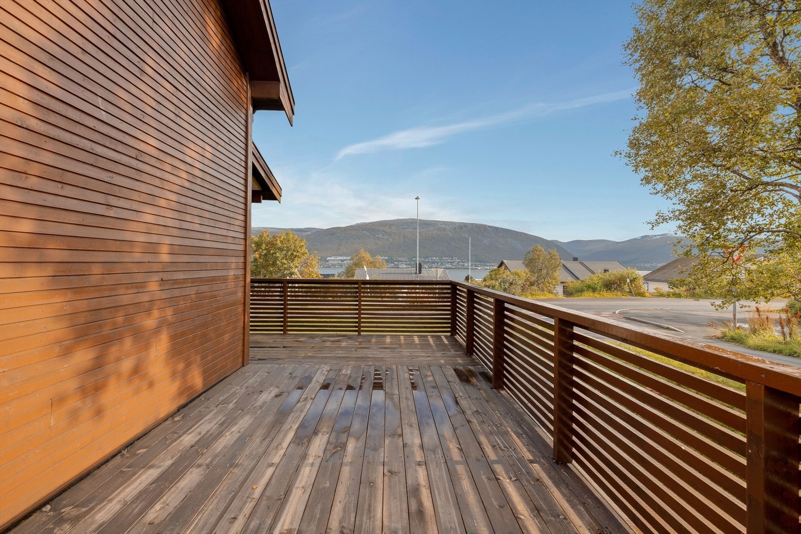 Veranda mot sør. Galleribilde
