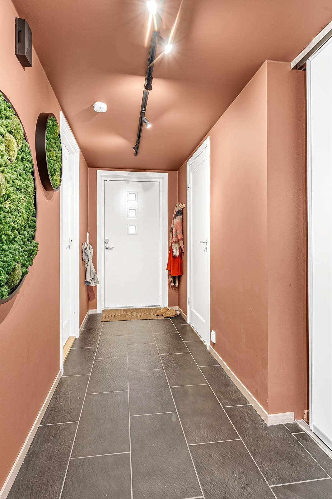 Gang / Entrè. Galleribilde