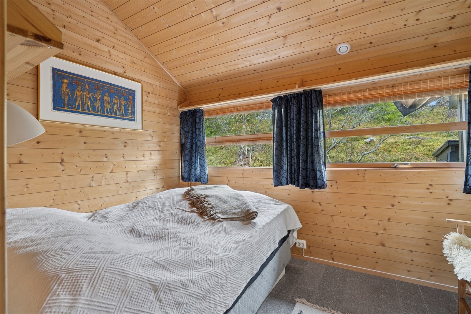 Hovedsoverommet. Hytta har totalt 4 soverom Galleribilde