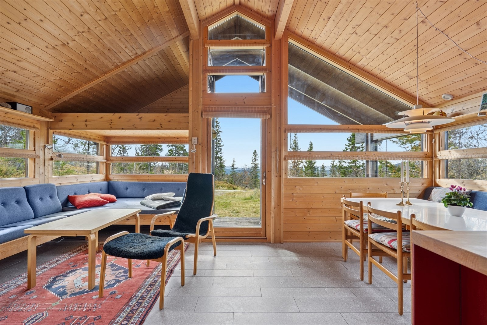 Fra stuen er det flott utsikt Galleribilde