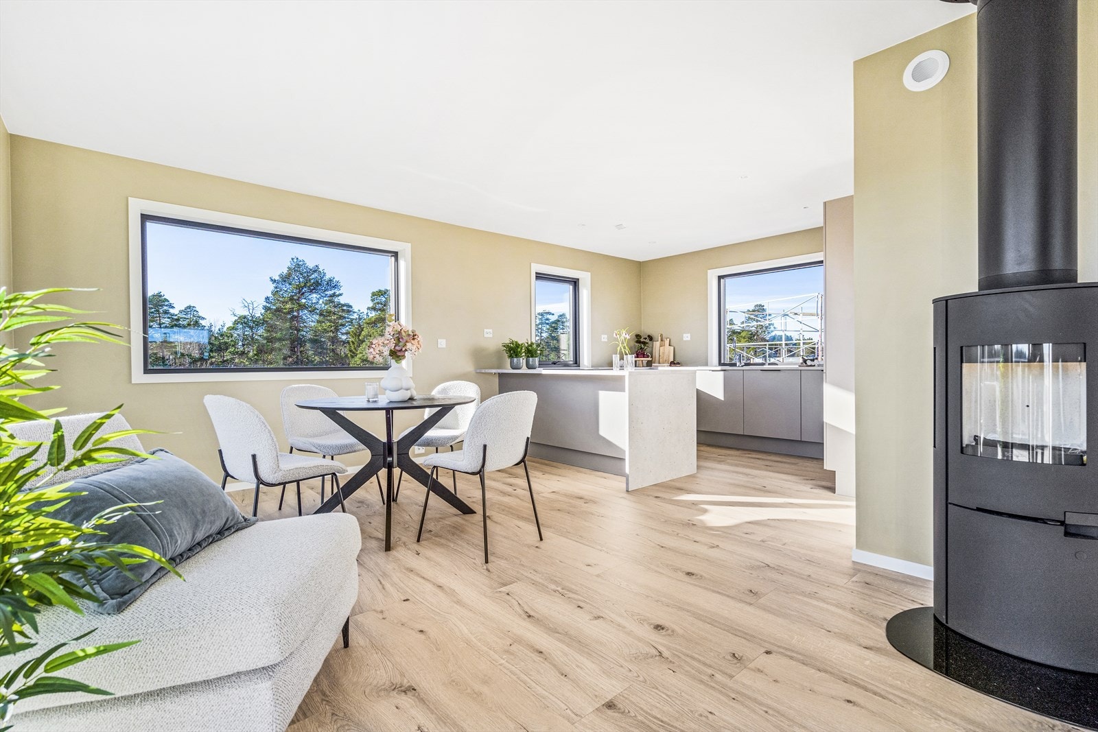 Stue med peisovn Galleribilde