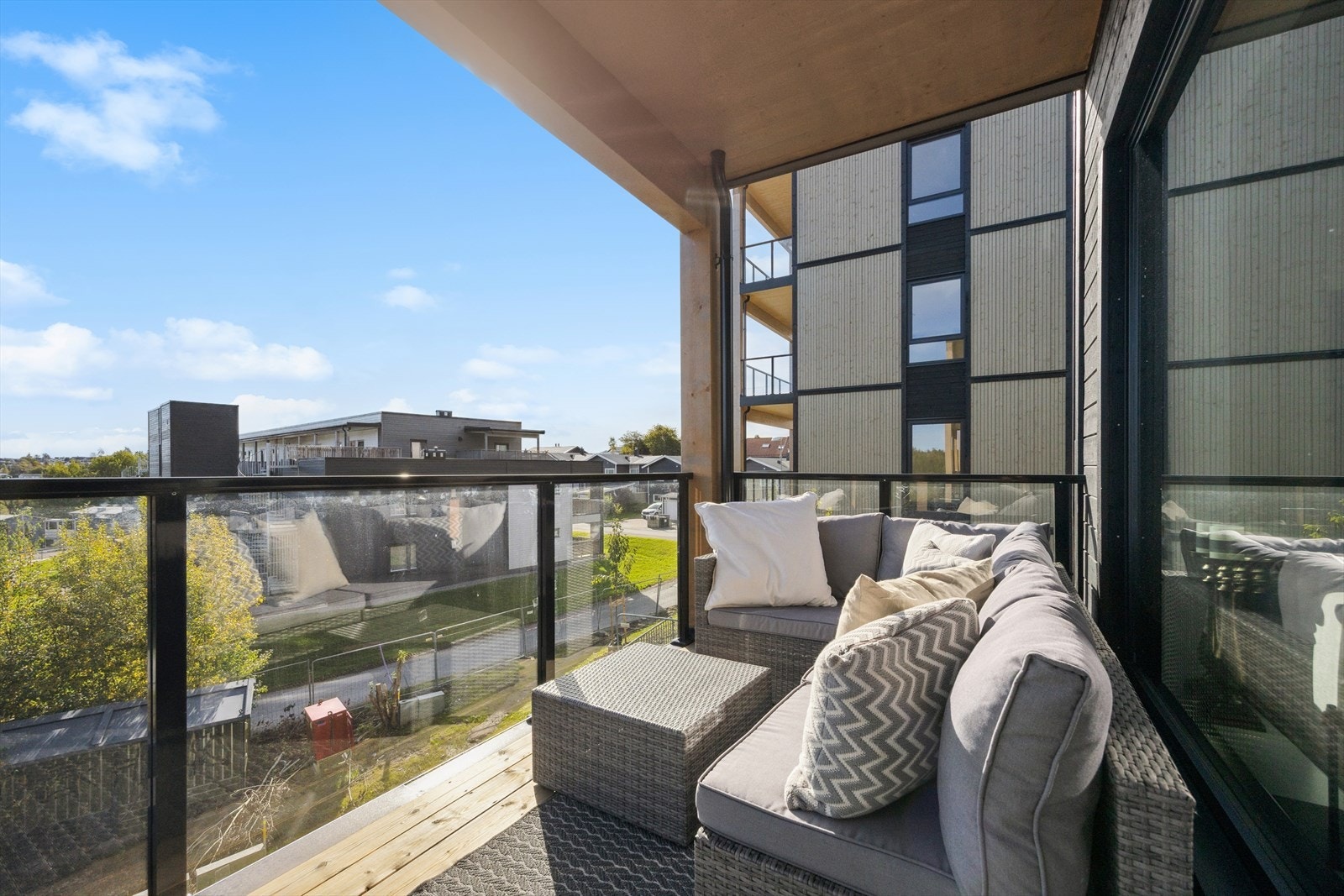 Fin utsikt og flotte solforhold på morgen/formiddag og tidlig ettermiddag. Galleribilde