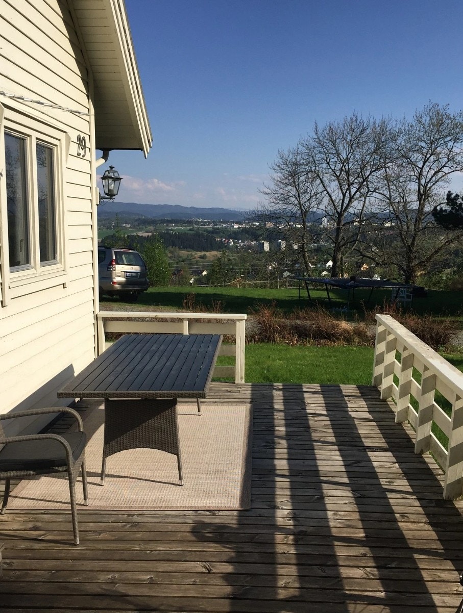 Uteplass Galleribilde