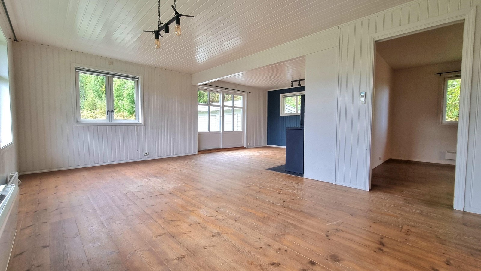 Utgang til platting fra stuen Galleribilde