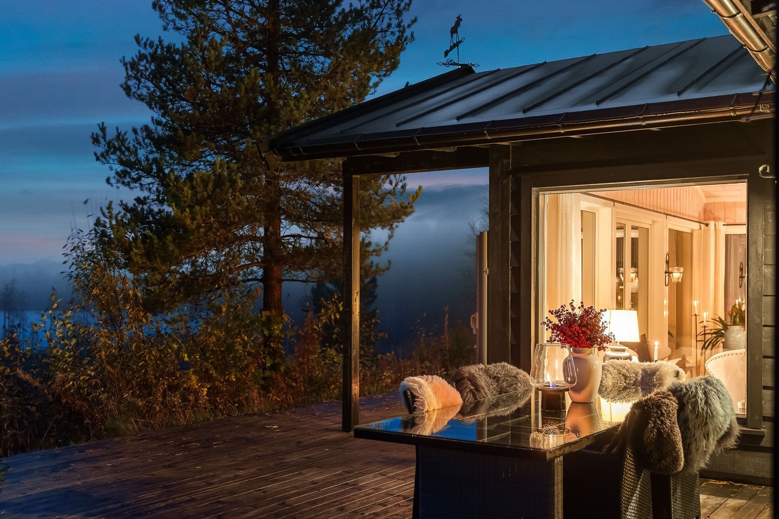 Her kan en nyte hyggelige kveldsstunder ute med familie og venner Galleribilde