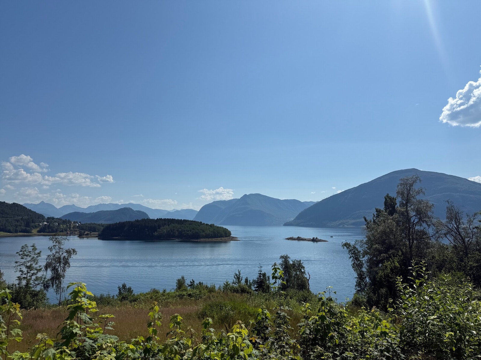 Det er fine tur og rekreasjonsmuligheter i nærområdet. Galleribilde