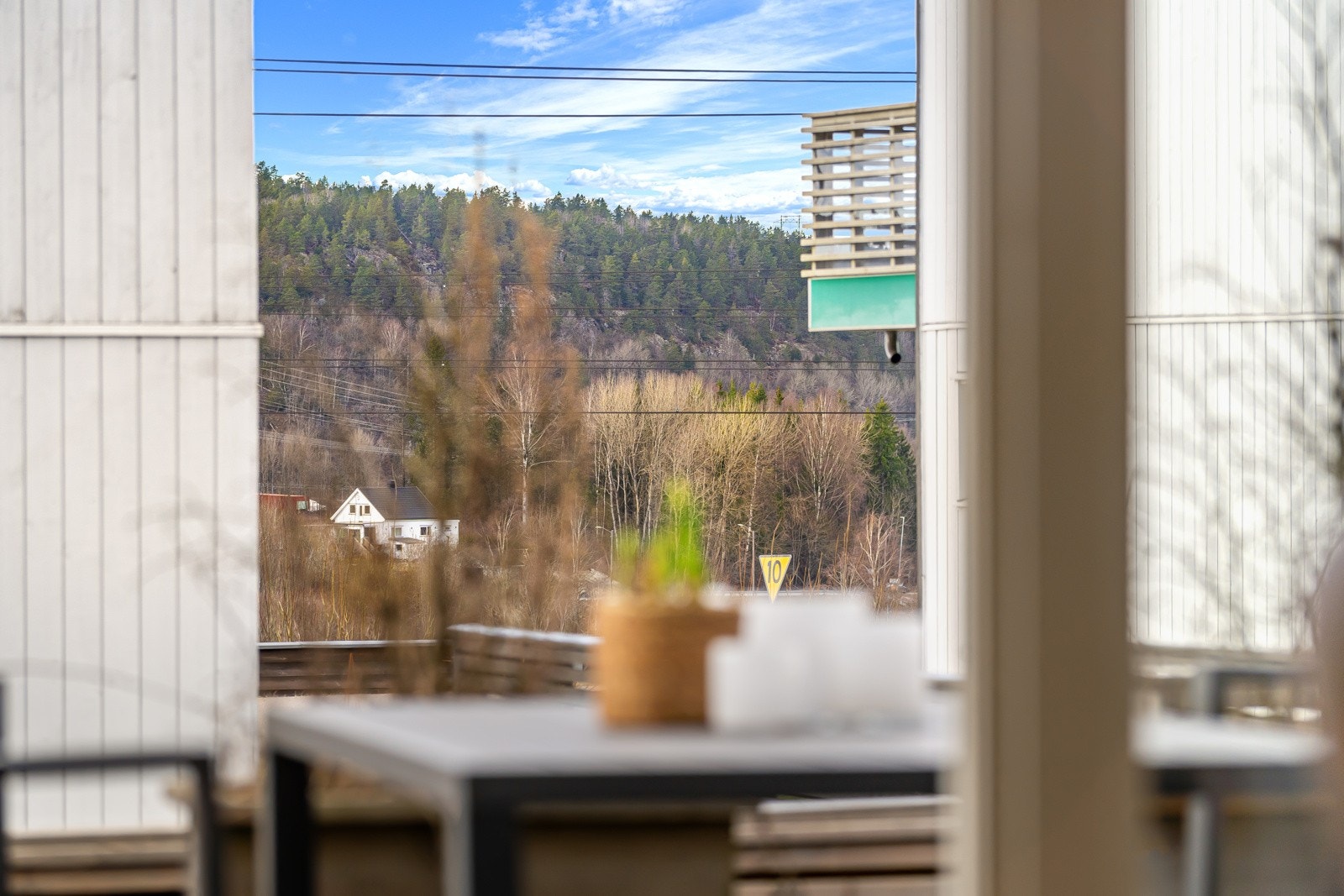 Lettstelt og fin uteplass mot vest Galleribilde