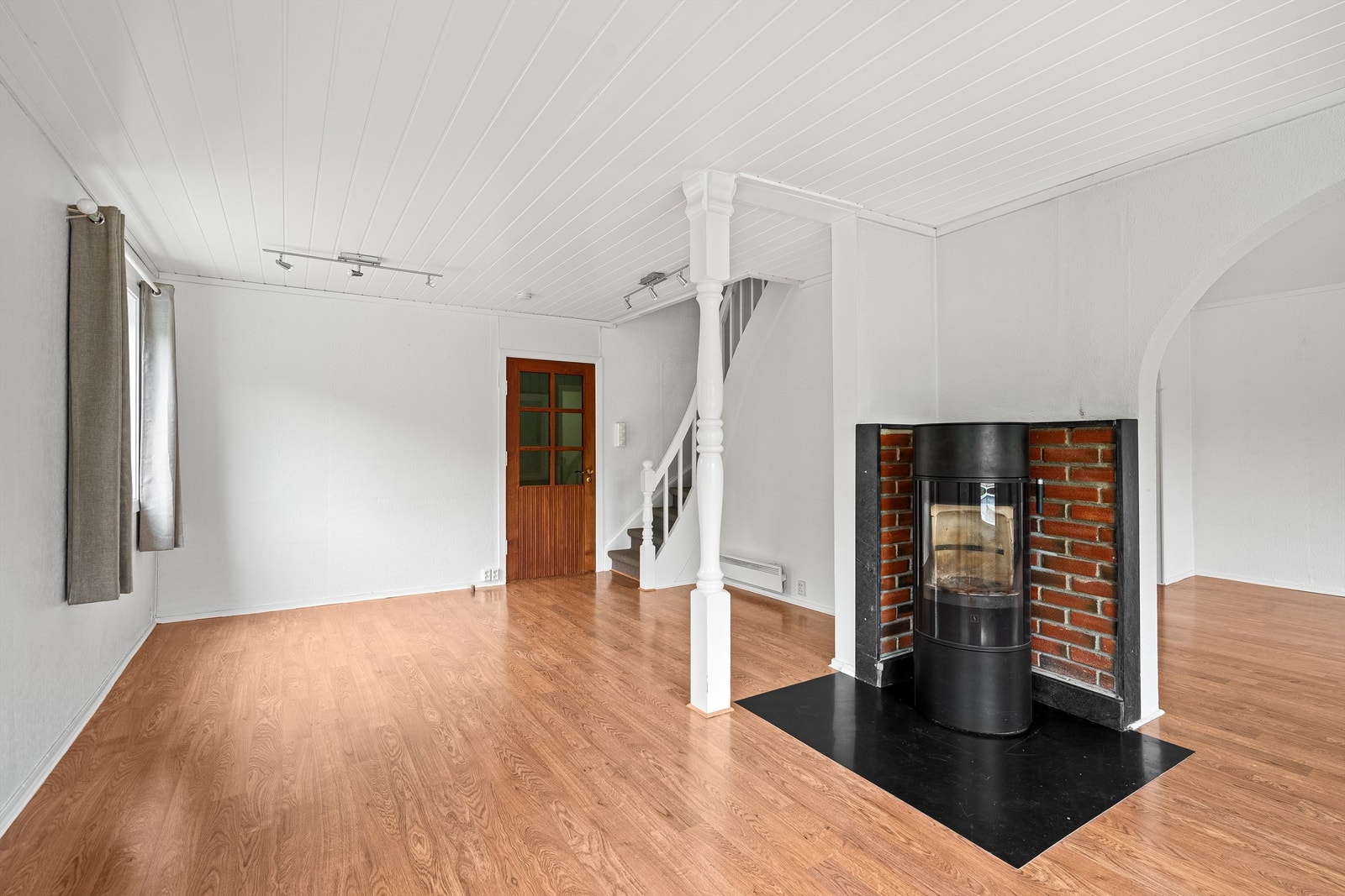 Den gode peisovnen gir knitrende god stemning og ekstra lun varme ved behov Galleribilde