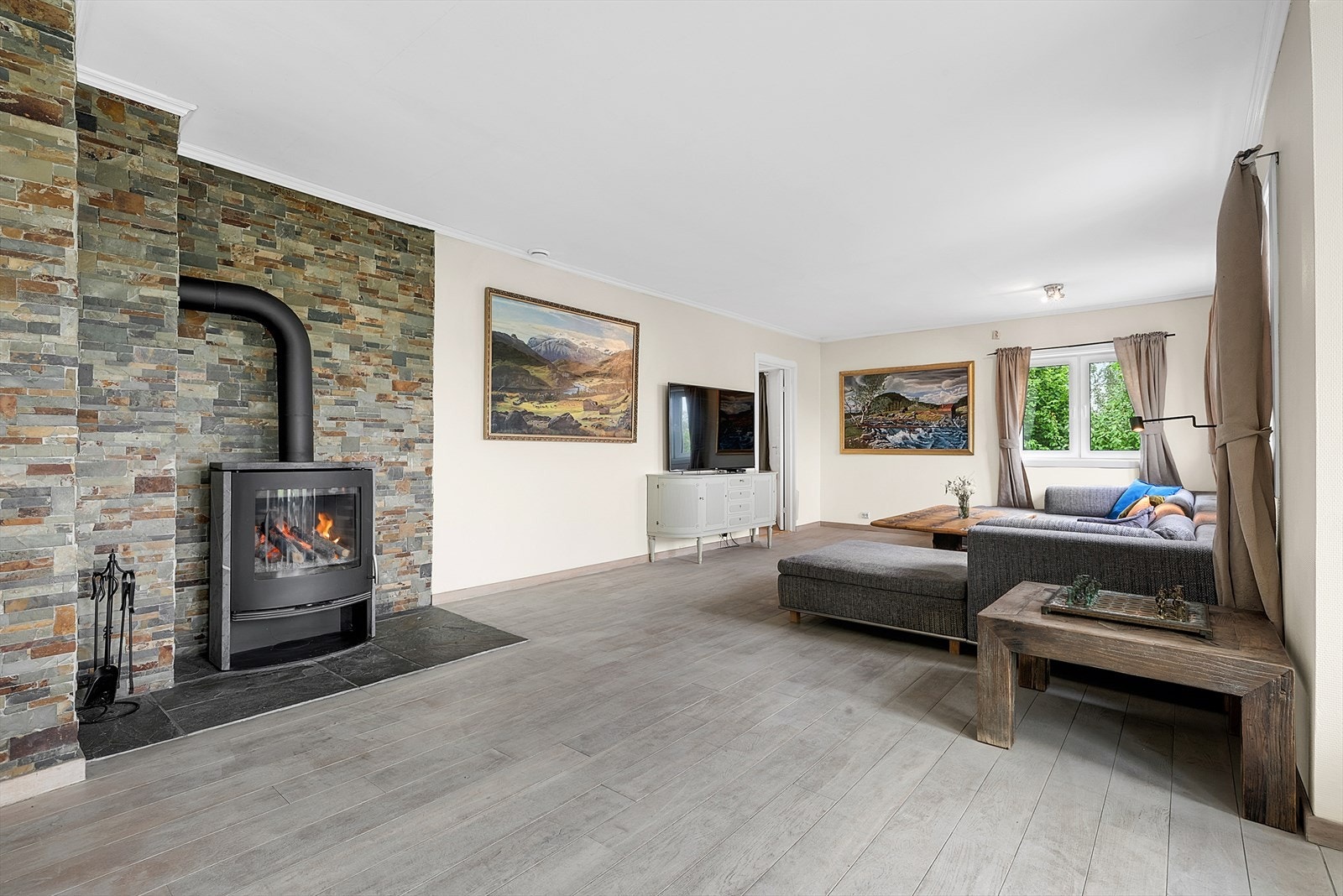 Flott peis som varmer godt på kalde dager. Galleribilde