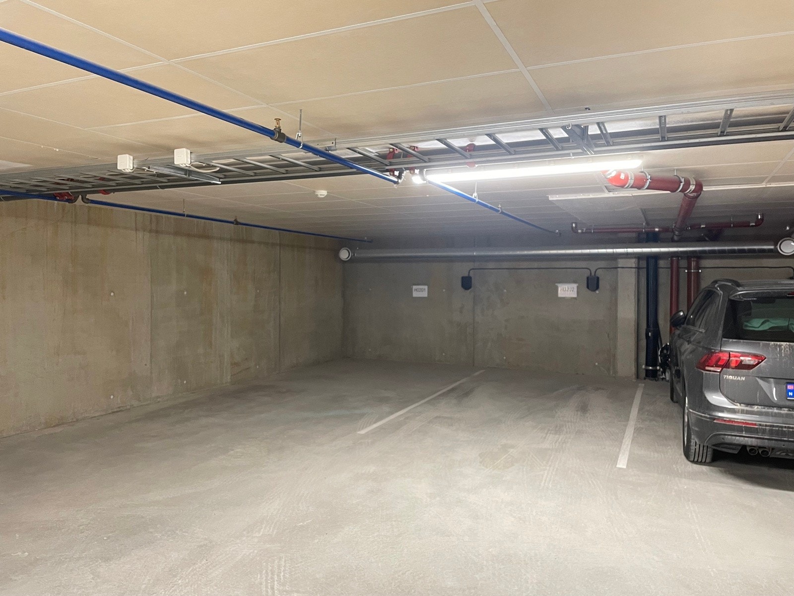 Parkering i parkeringskjeller Galleribilde