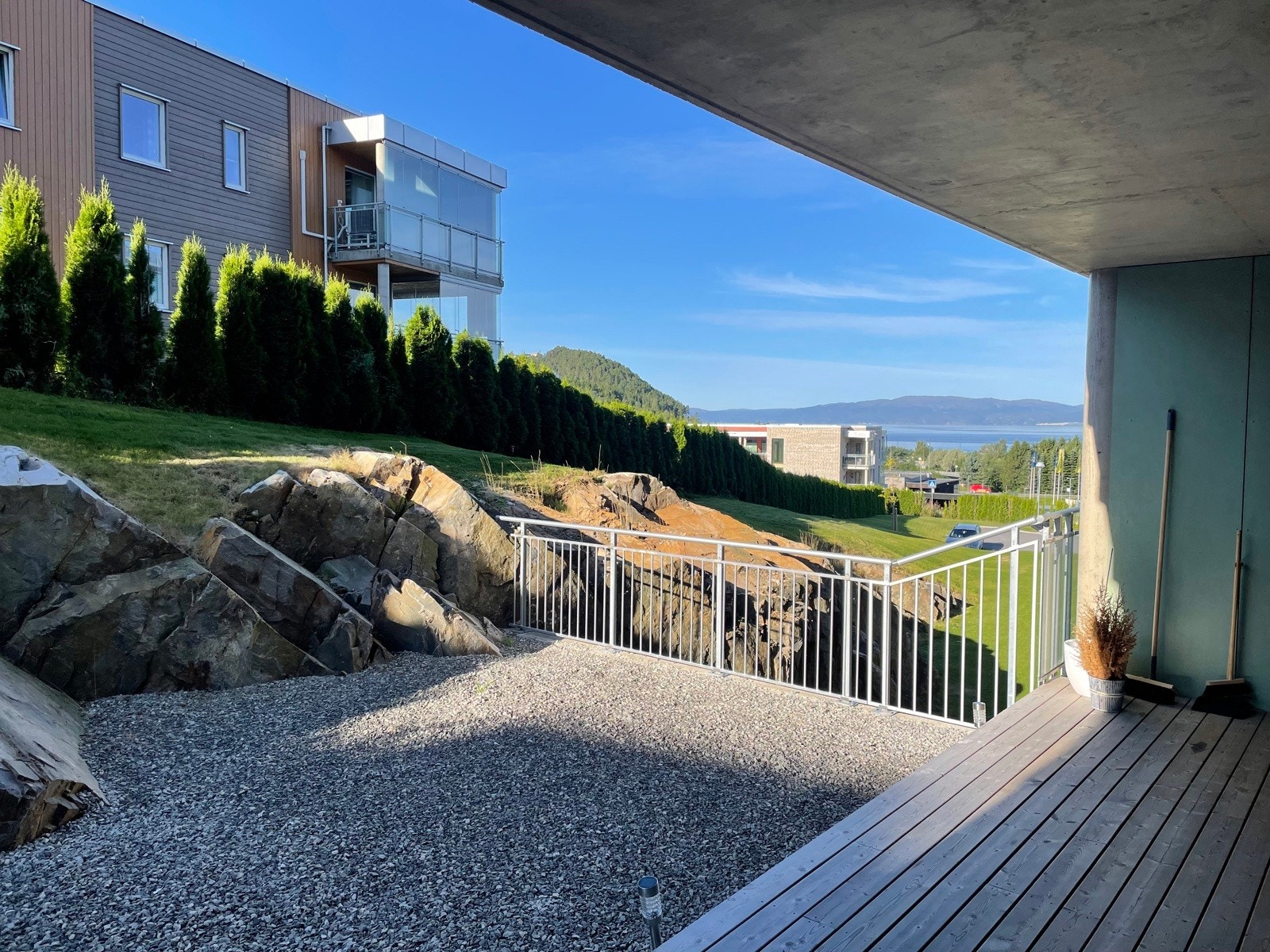 Uteplass Galleribilde