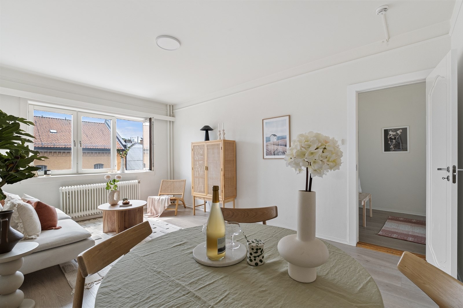 Lys og hyggelig stue. Galleribilde