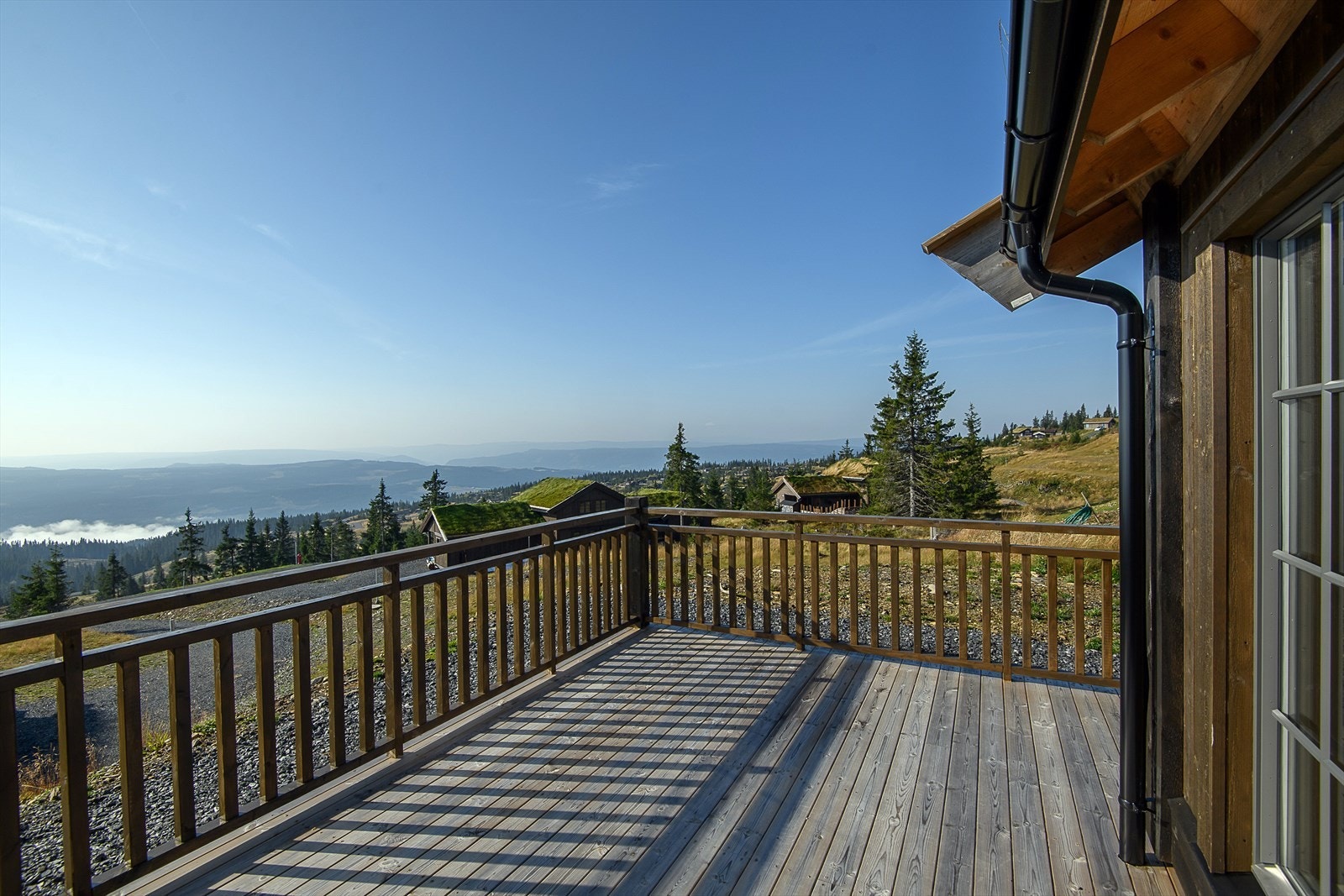 En vidstrakt og praktfull utsikt som må oppleves! Galleribilde