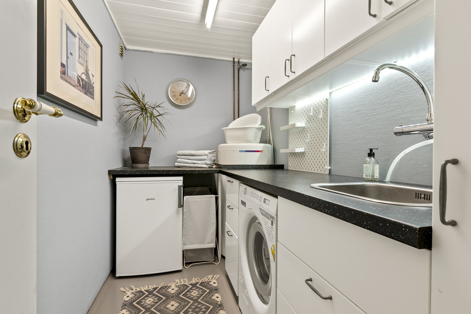 Vaskerom i underetasjen Galleribilde