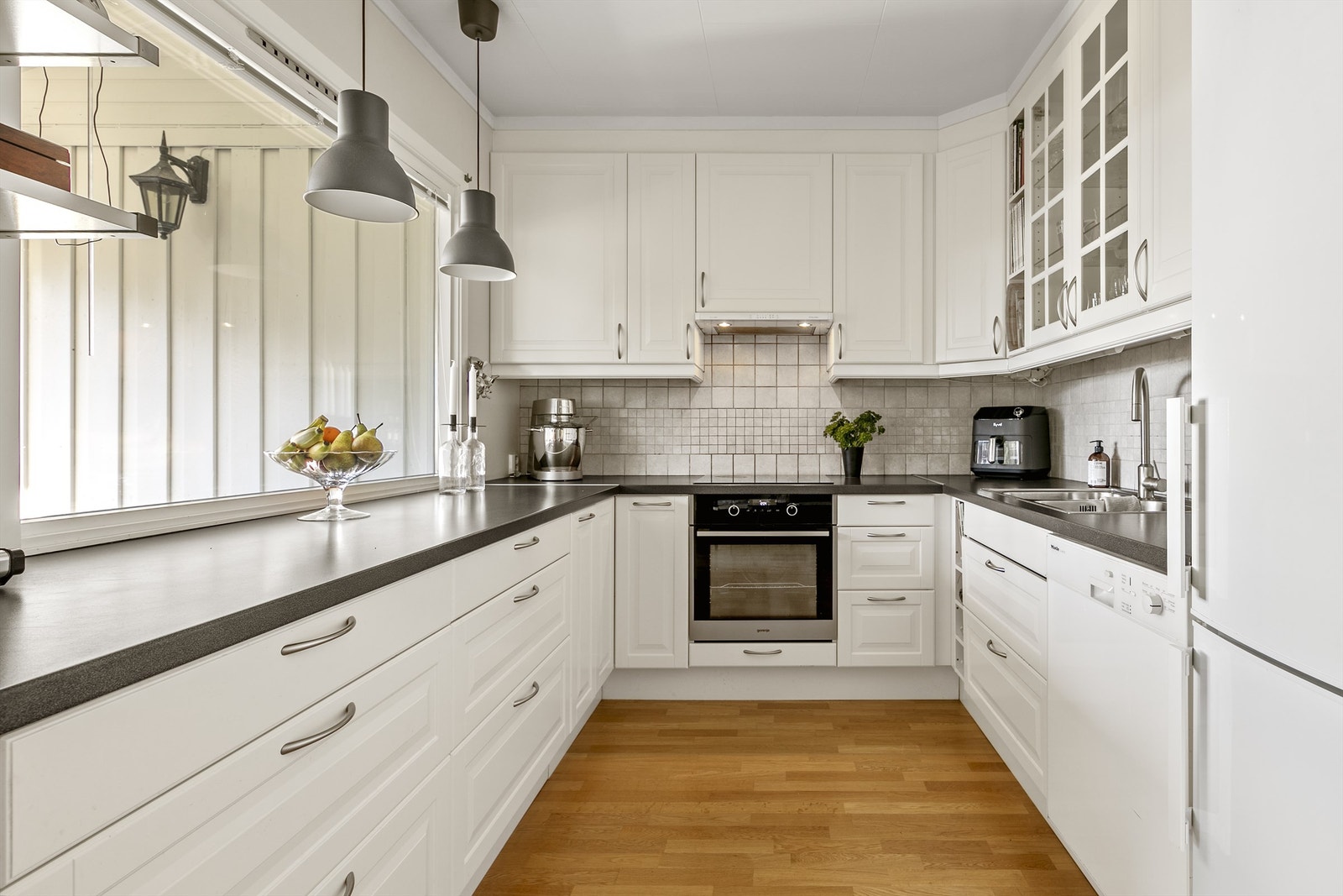 Kjøkken ble bygget i 2008 Galleribilde