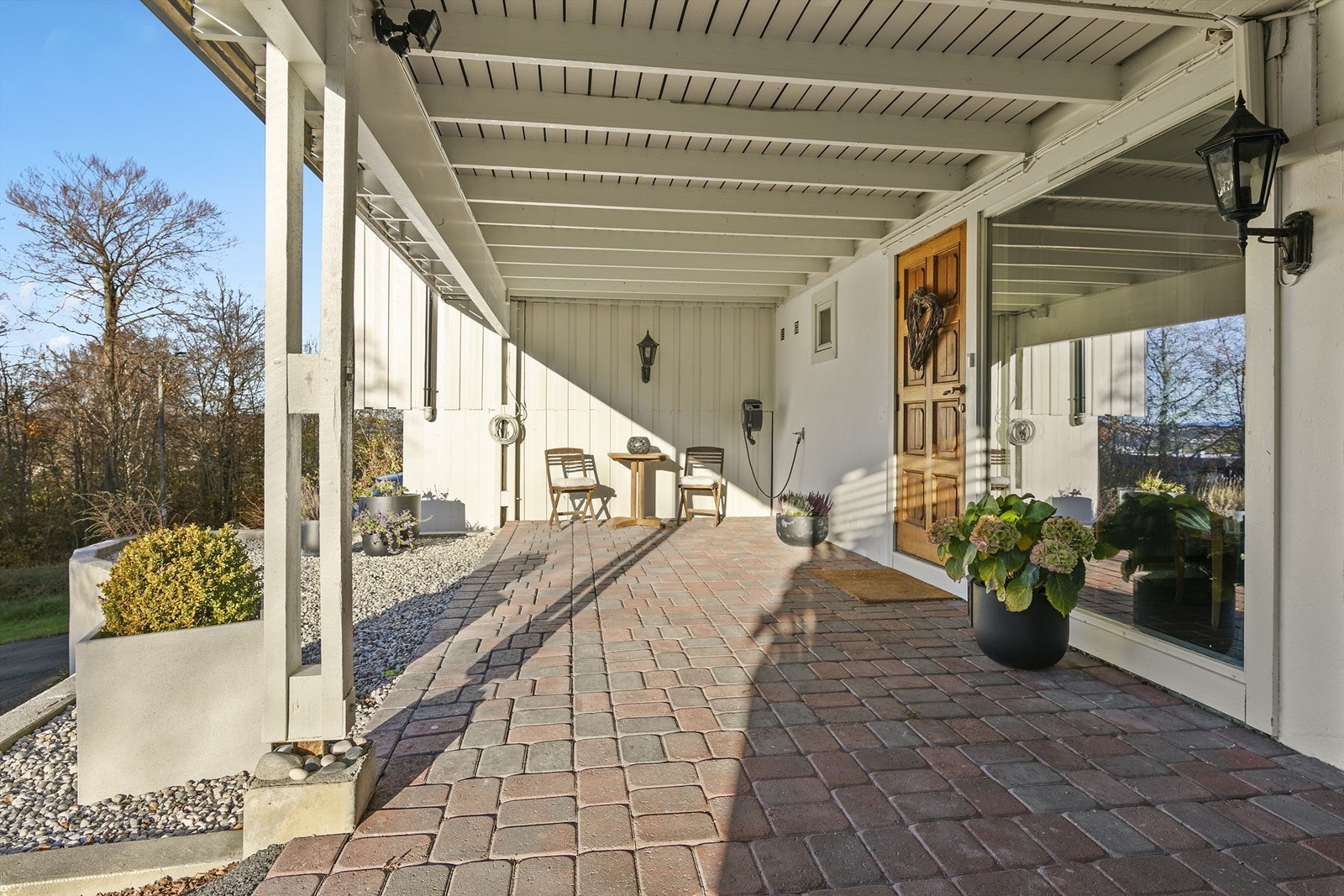 Pent steinsatt inngangsparti Galleribilde