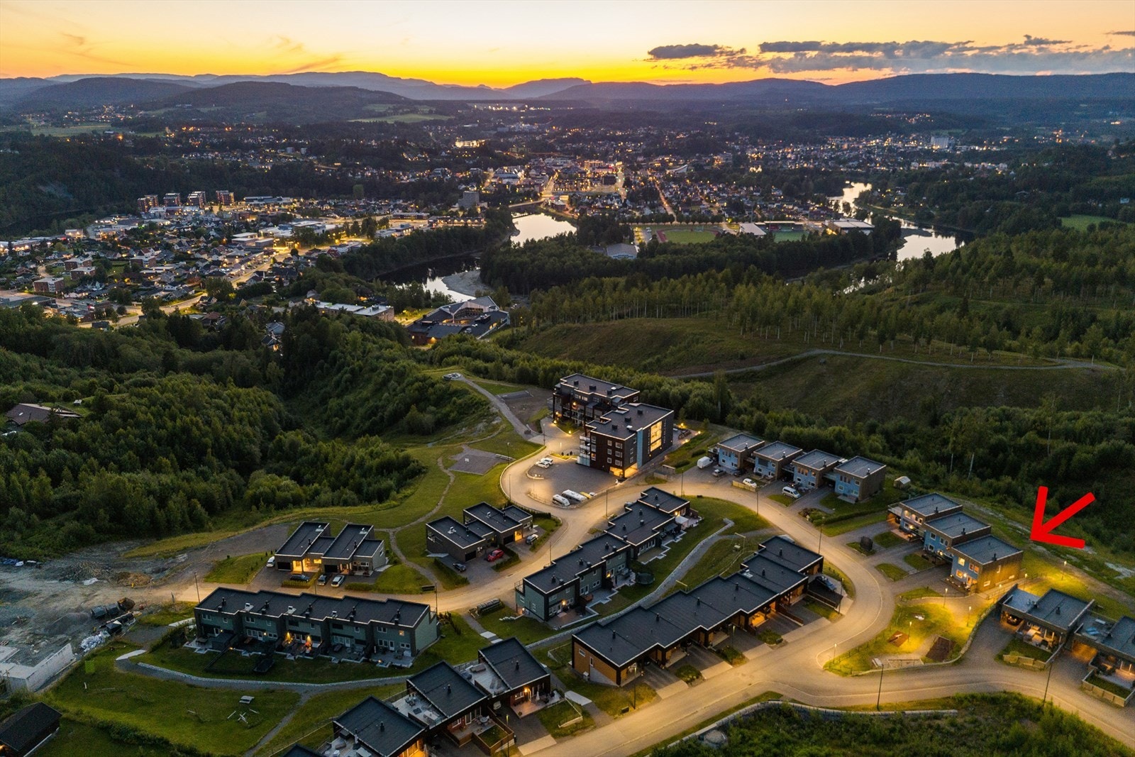 På byens tak kan du bo med formidabel utsikt og optimale solforhold. Galleribilde