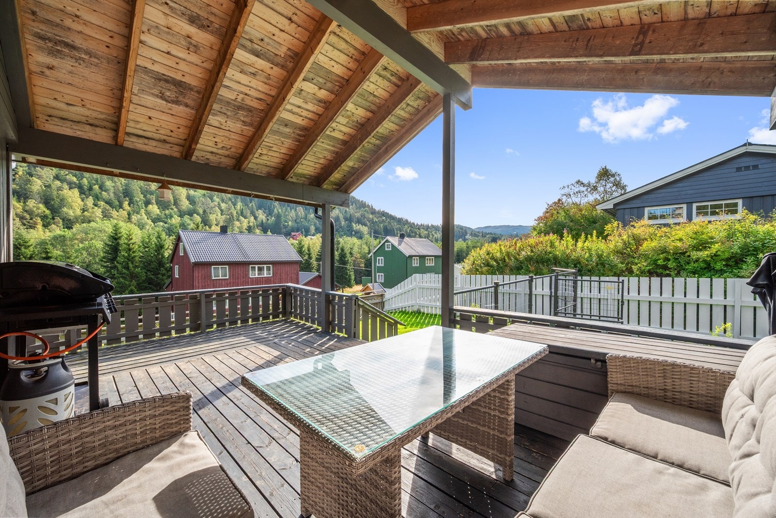 Uteplassen gir mulighet for både avslapning og aktivitet Galleribilde