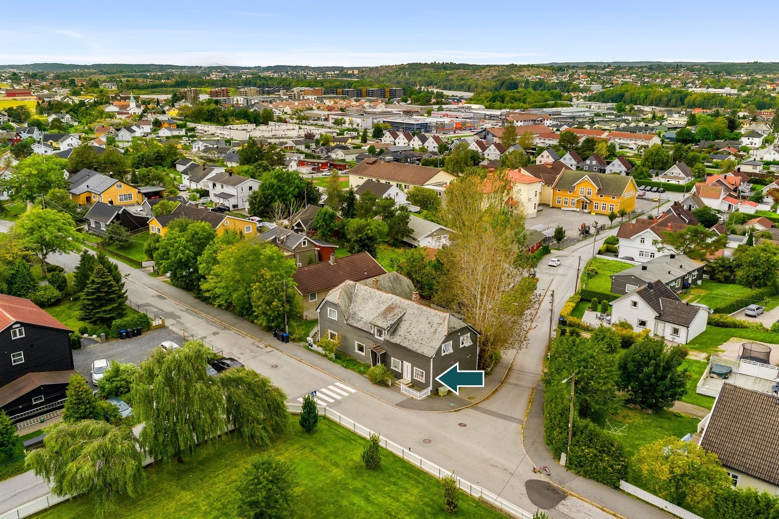 DNB eiendom v/Nvar G. Helan har gleden av å presentere Kjølberggaten 54 - En lys og arealeffektiv 3-roms leilighet med vestvendt terrasse på 18 kvm. Galleribilde