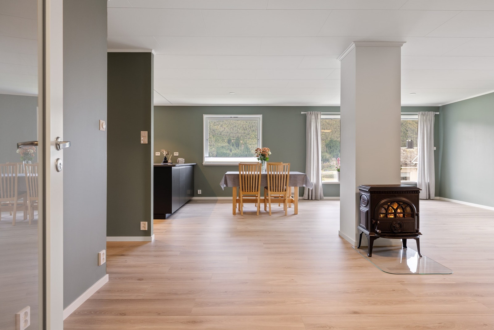 Lun vedovn. Galleribilde